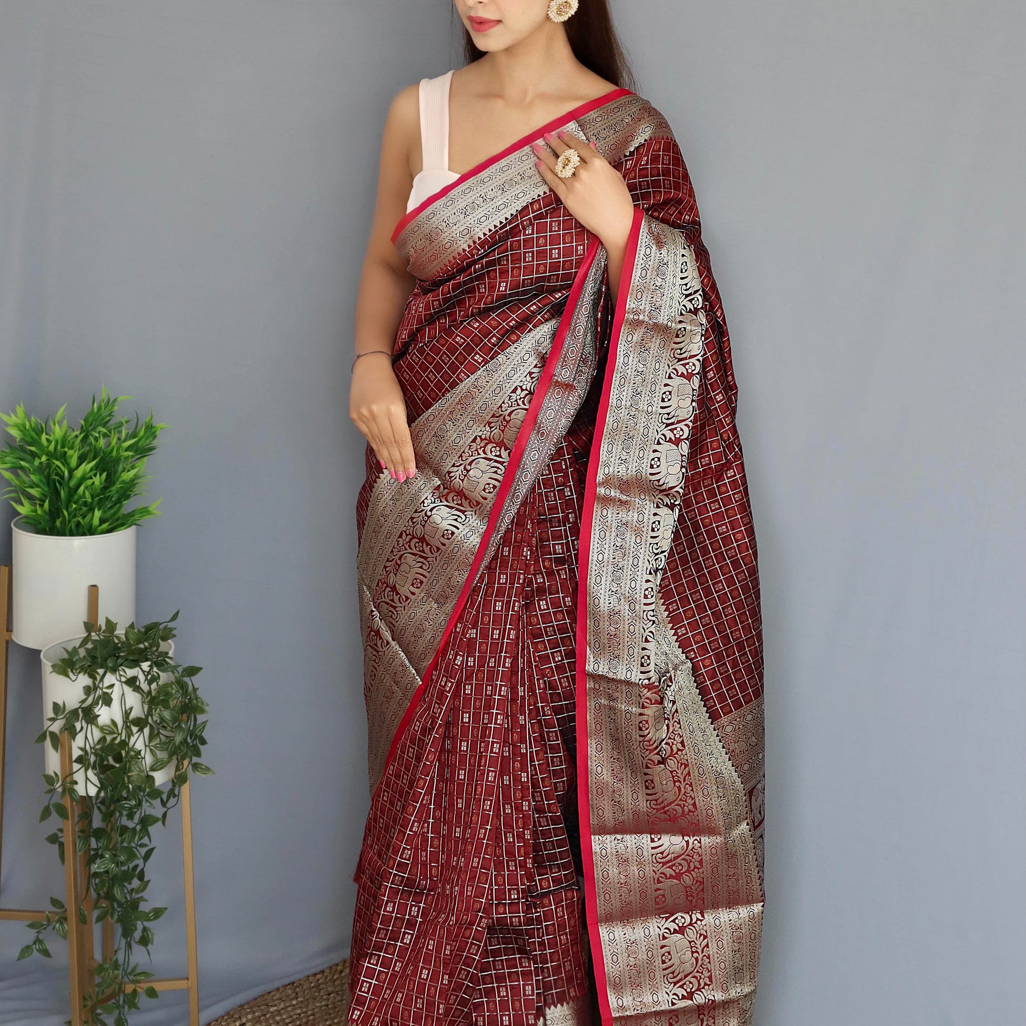 Khicha Saree