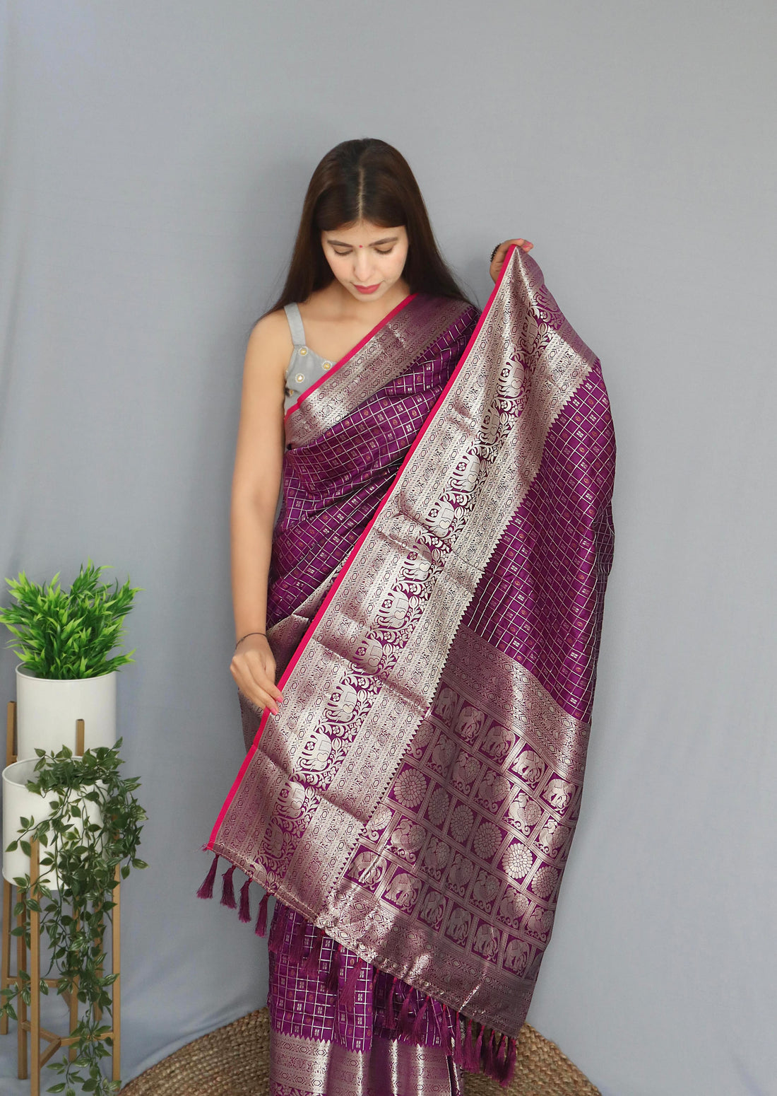 Khicha Saree