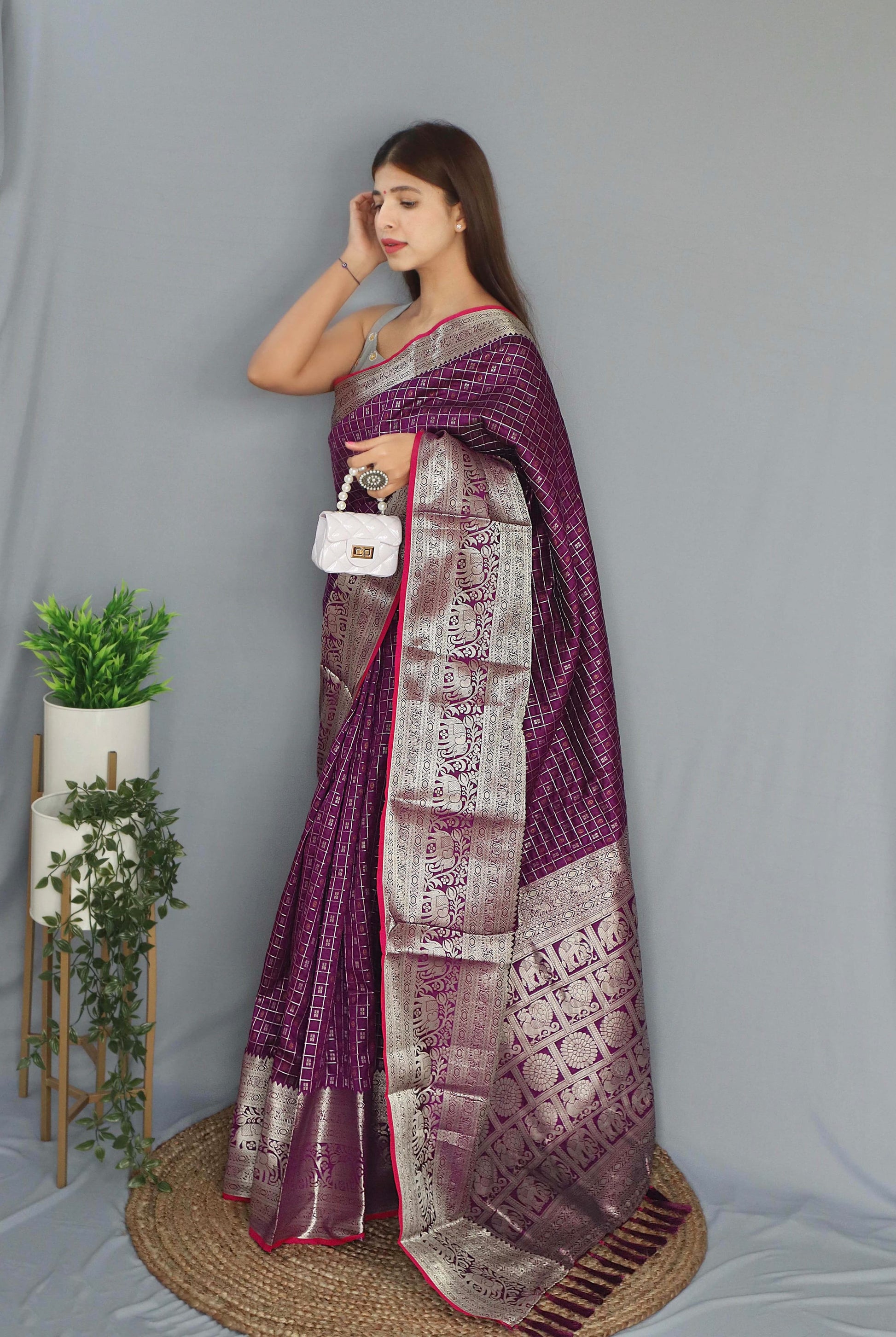 Khicha Saree
