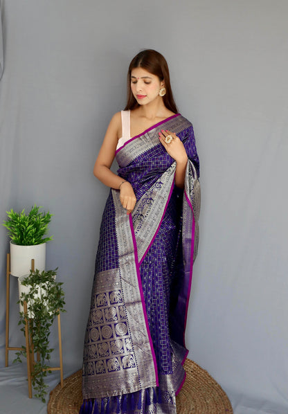 Khicha Saree