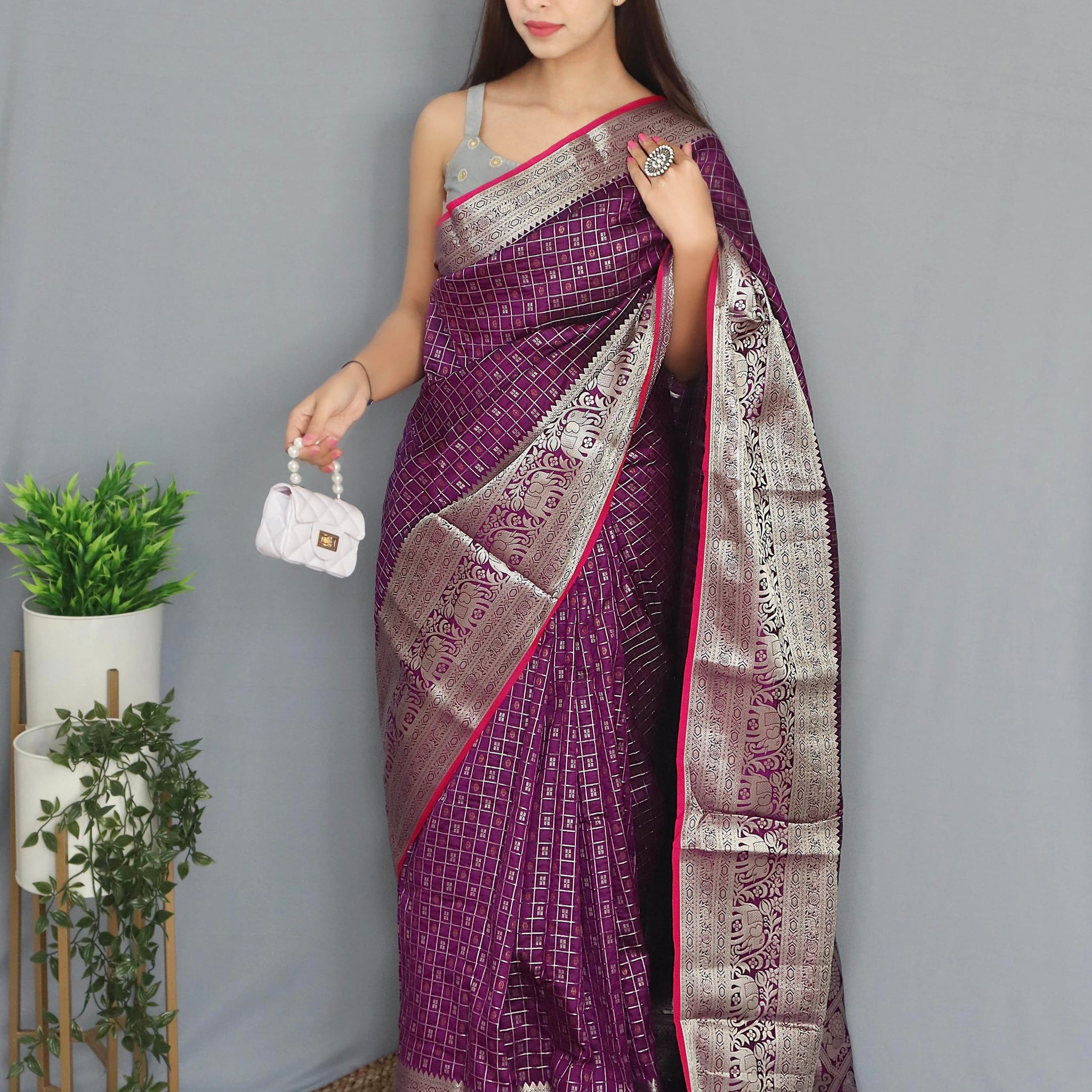 Khicha Saree