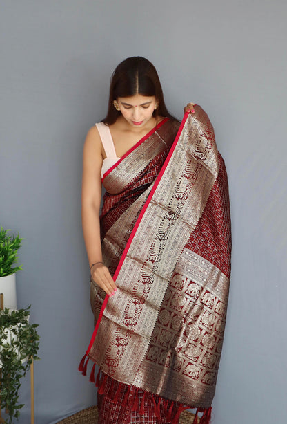 Khicha Saree