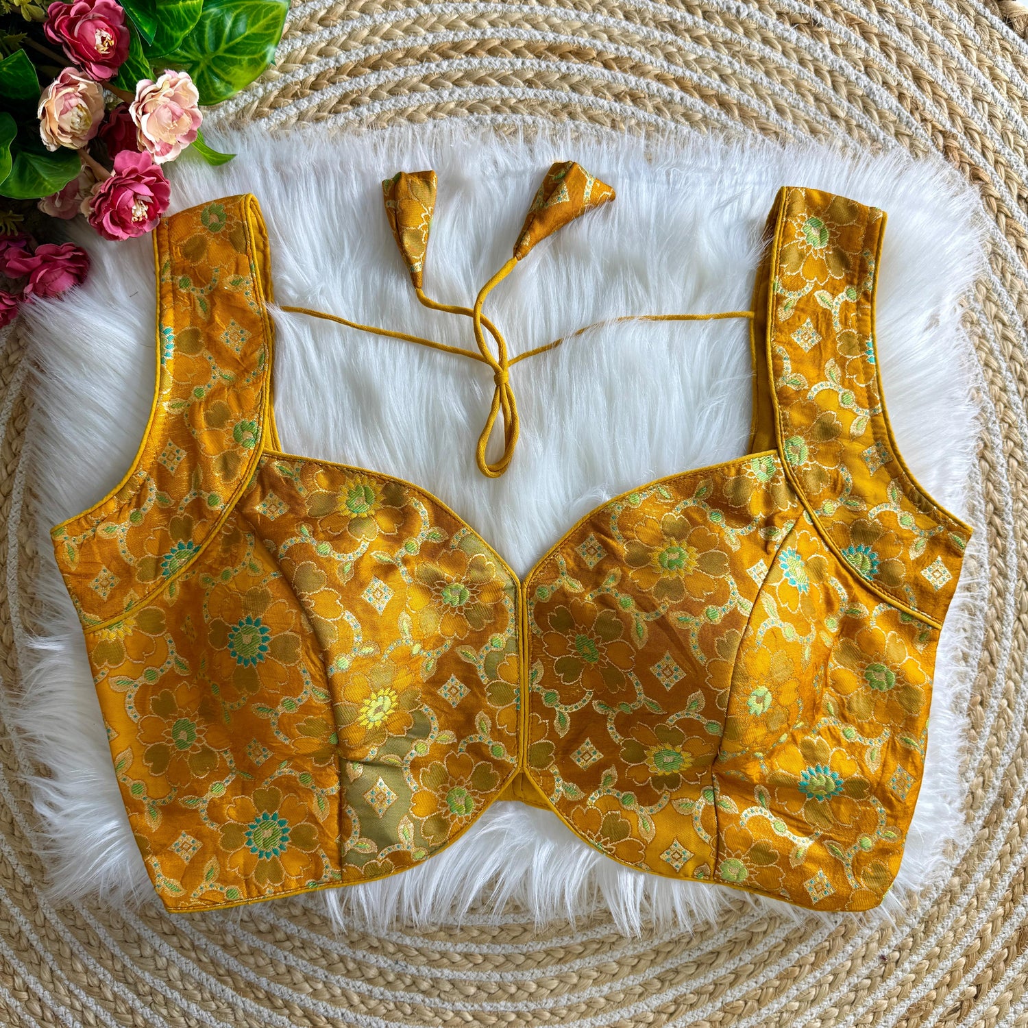 Sleeveless Blouse