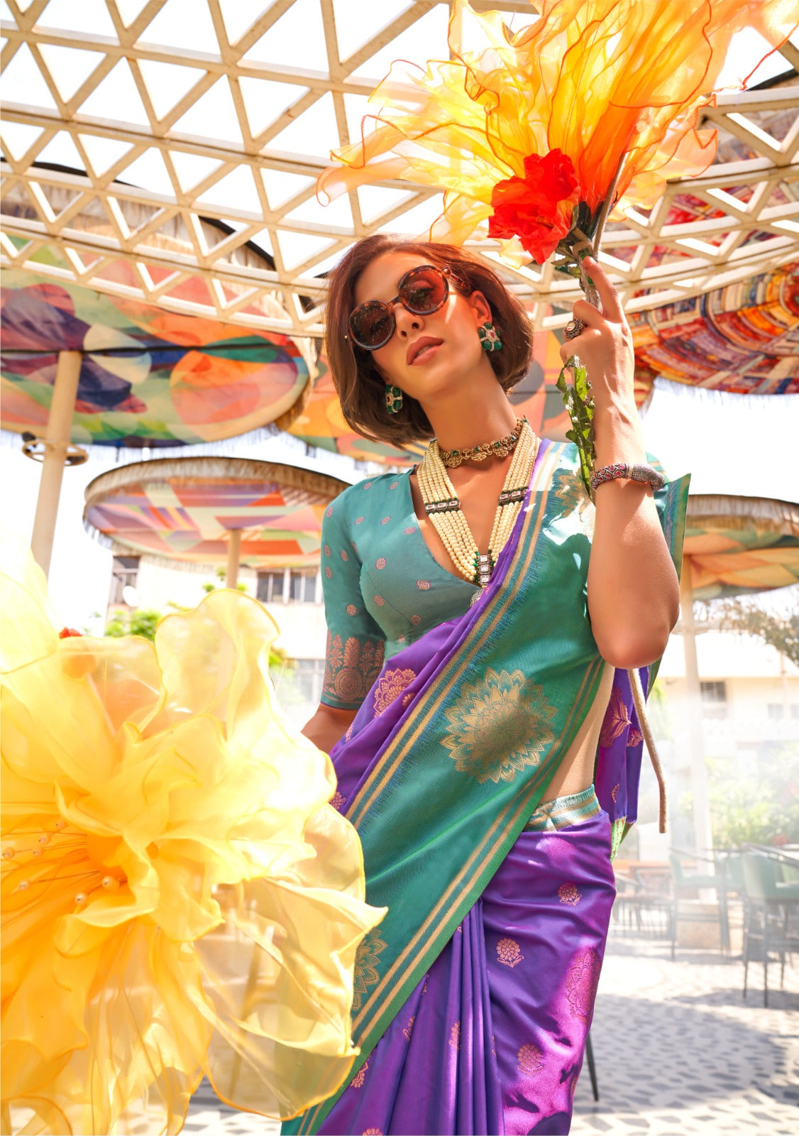 Vivid Violet Purple Party Wear Two Tone Contrast Handloom Weaving Silk Saree