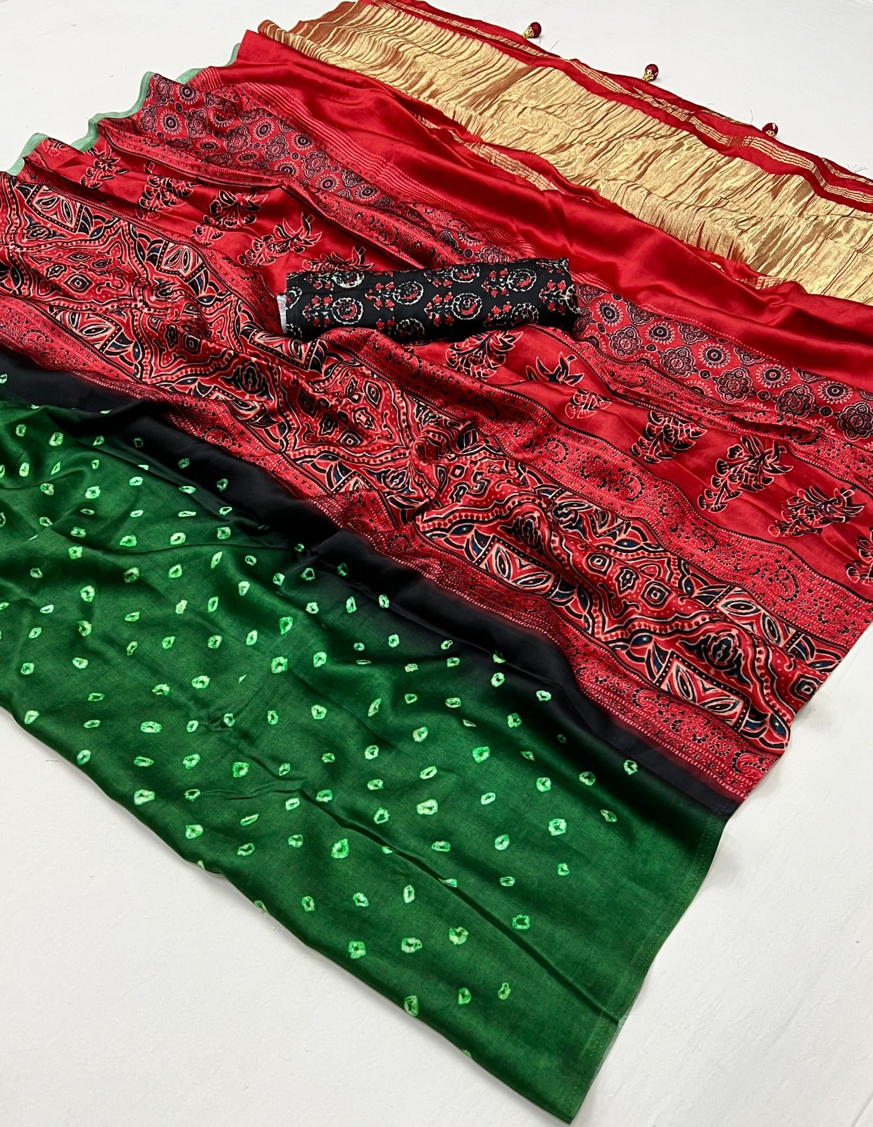 Gajji Lagdi Patrta Silk Saree