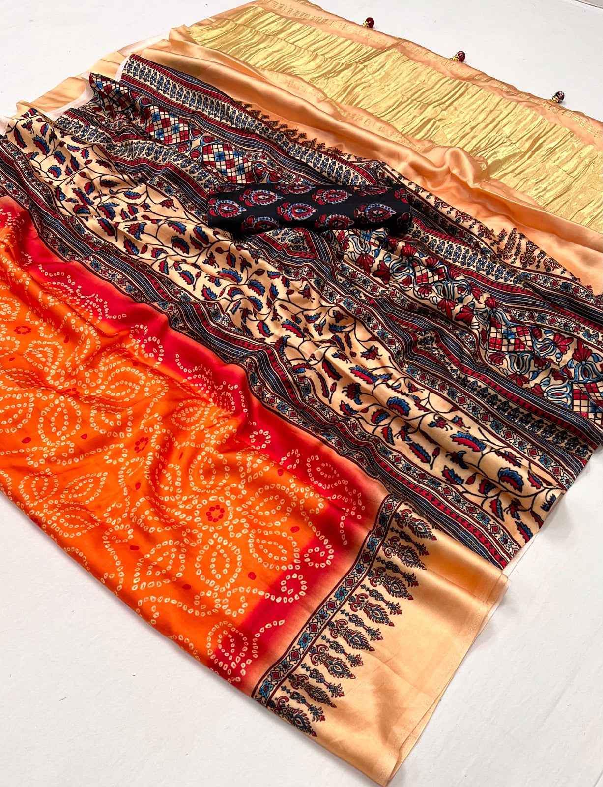 Gajji Lagdi Patrta Silk Saree