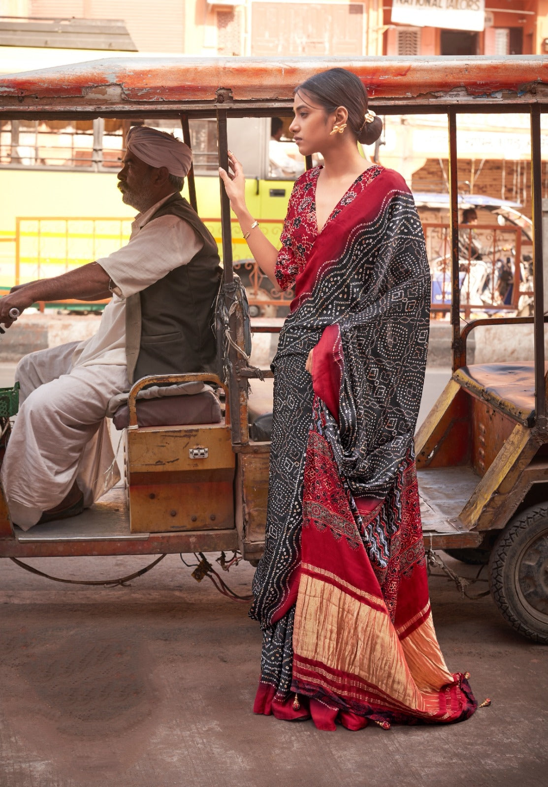 Gajji Lagdi Patrta Silk Saree