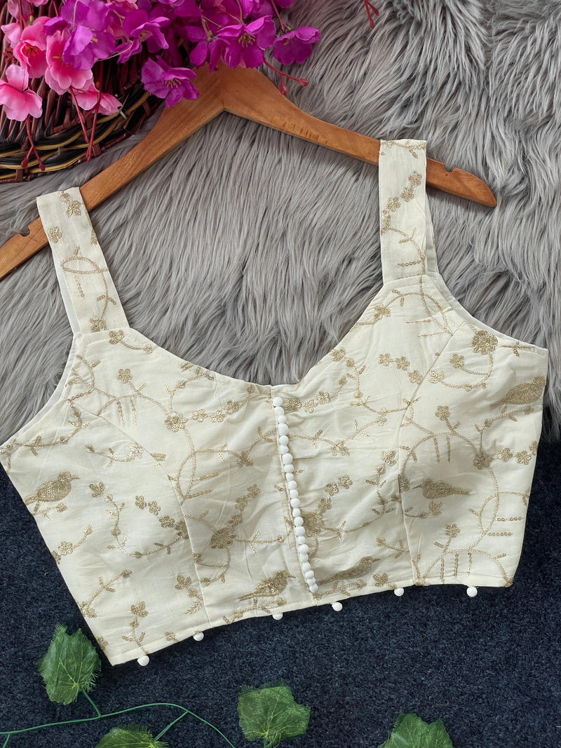 Hakoba Pompom Sleeveless Blouse