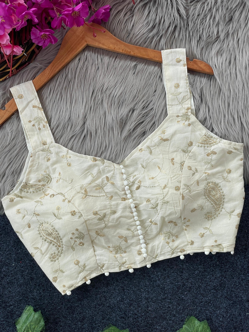 Hakoba Pompom Sleeveless Blouse