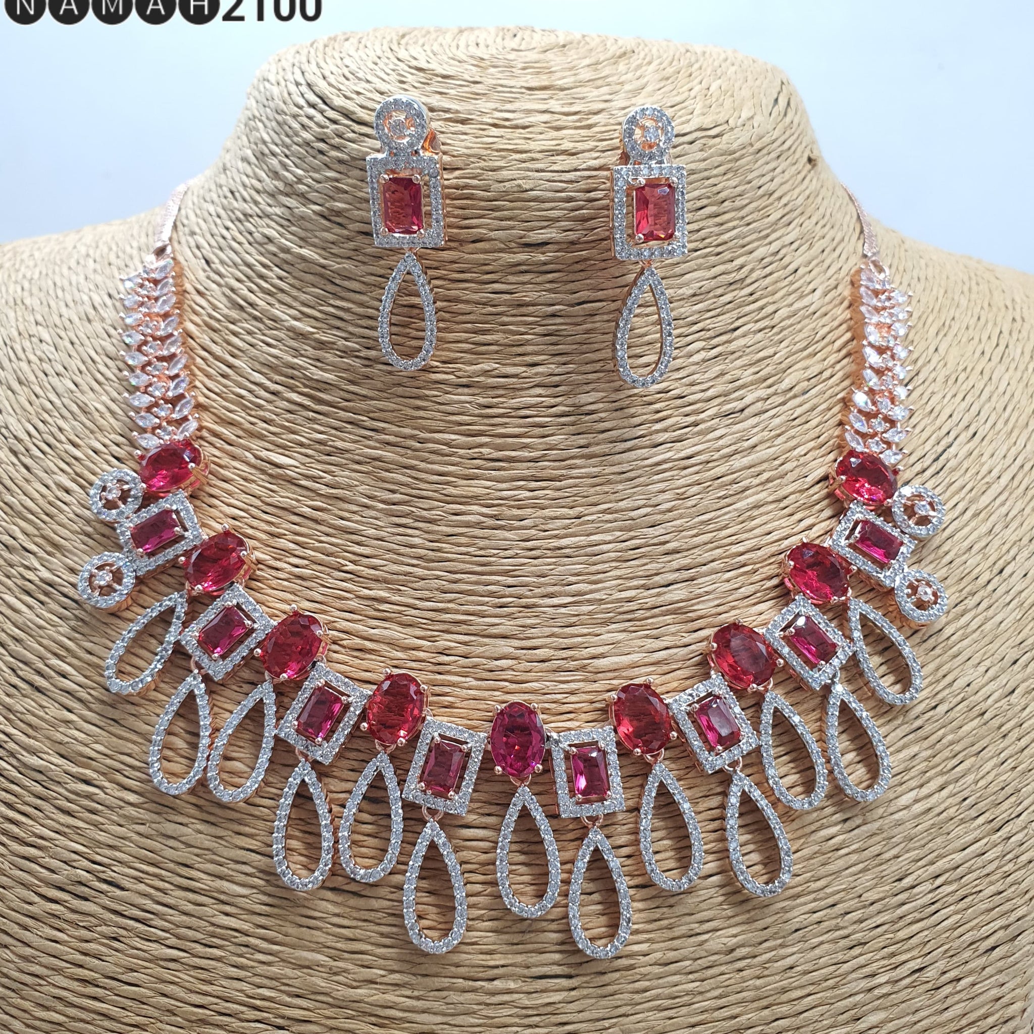 Necklace Set