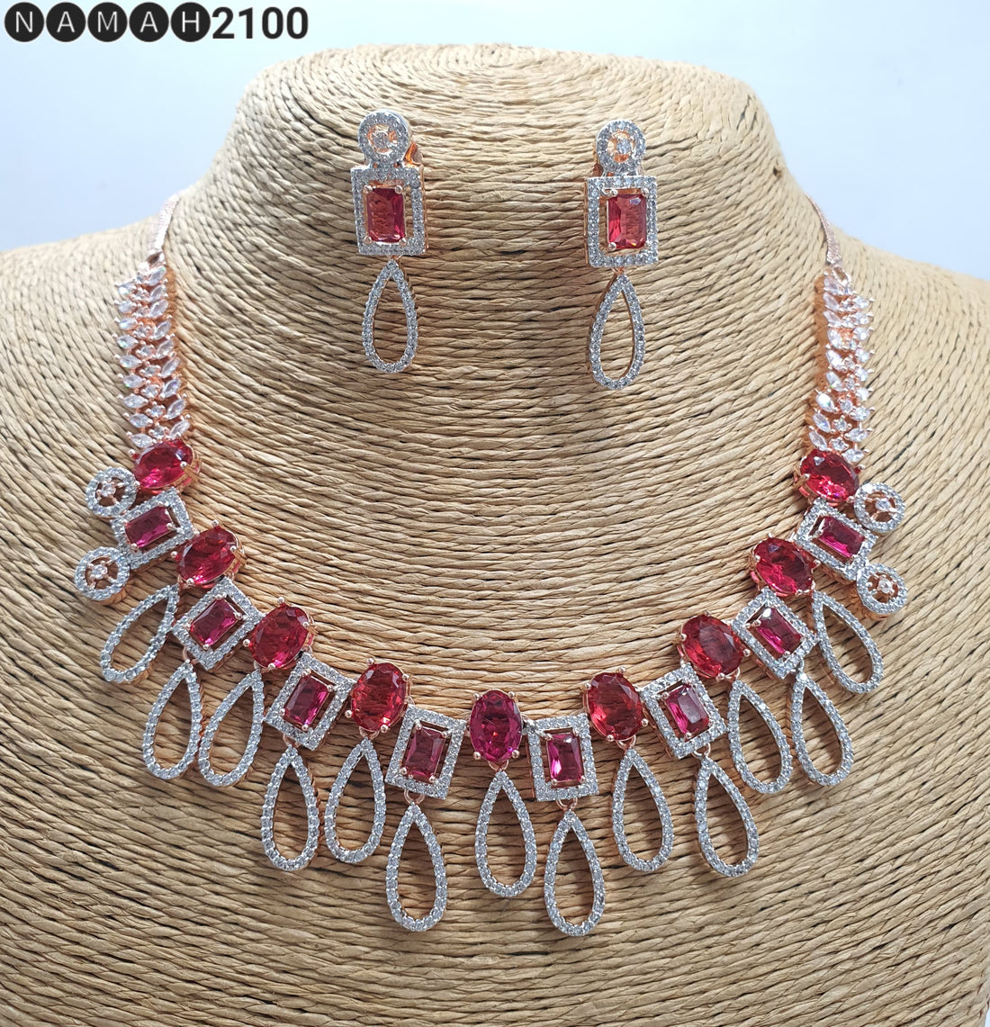 Necklace Set