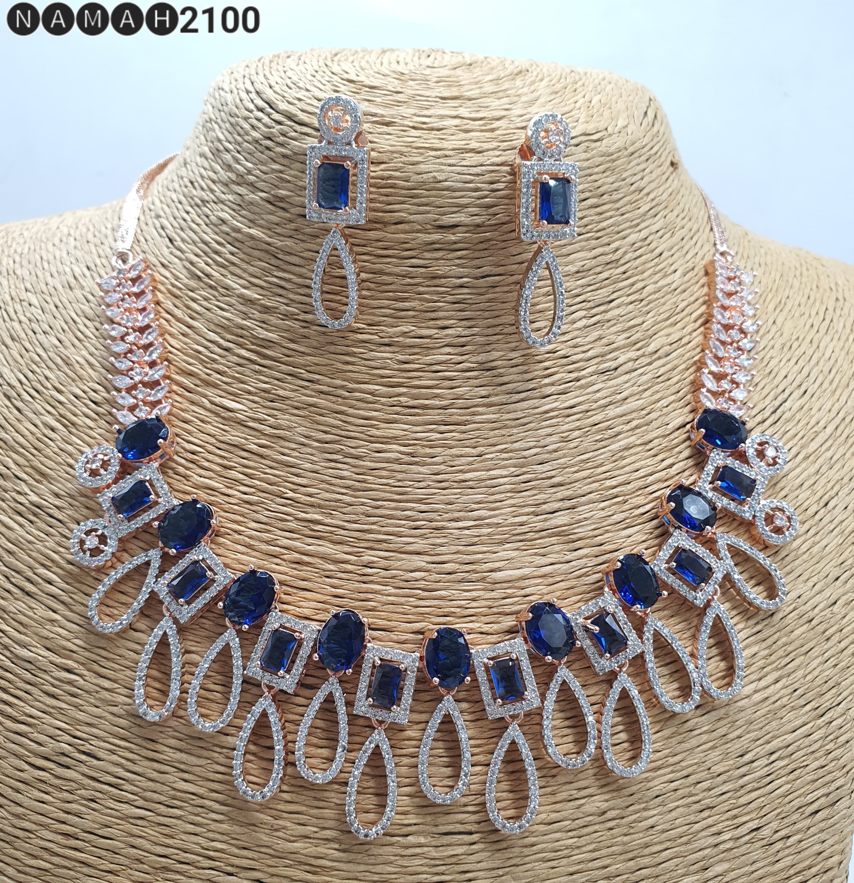 Necklace Set