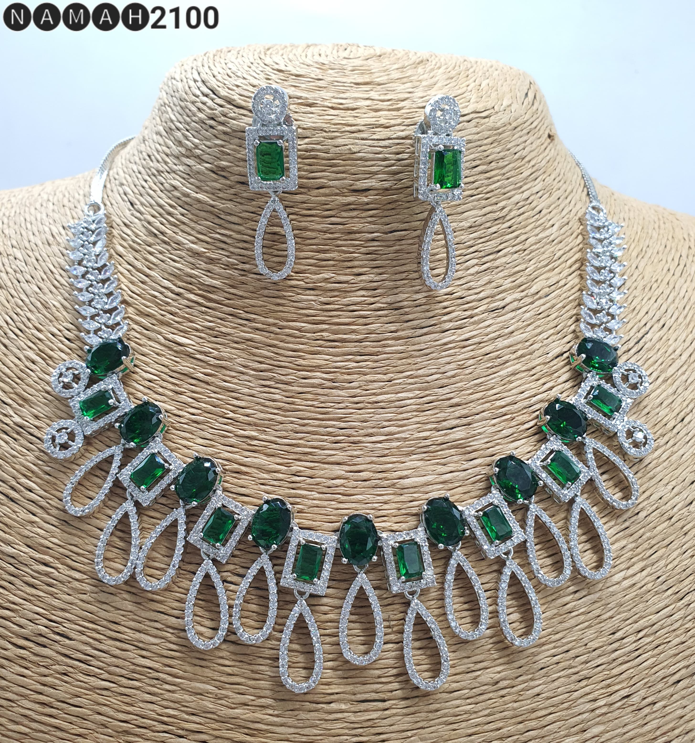 Necklace Set