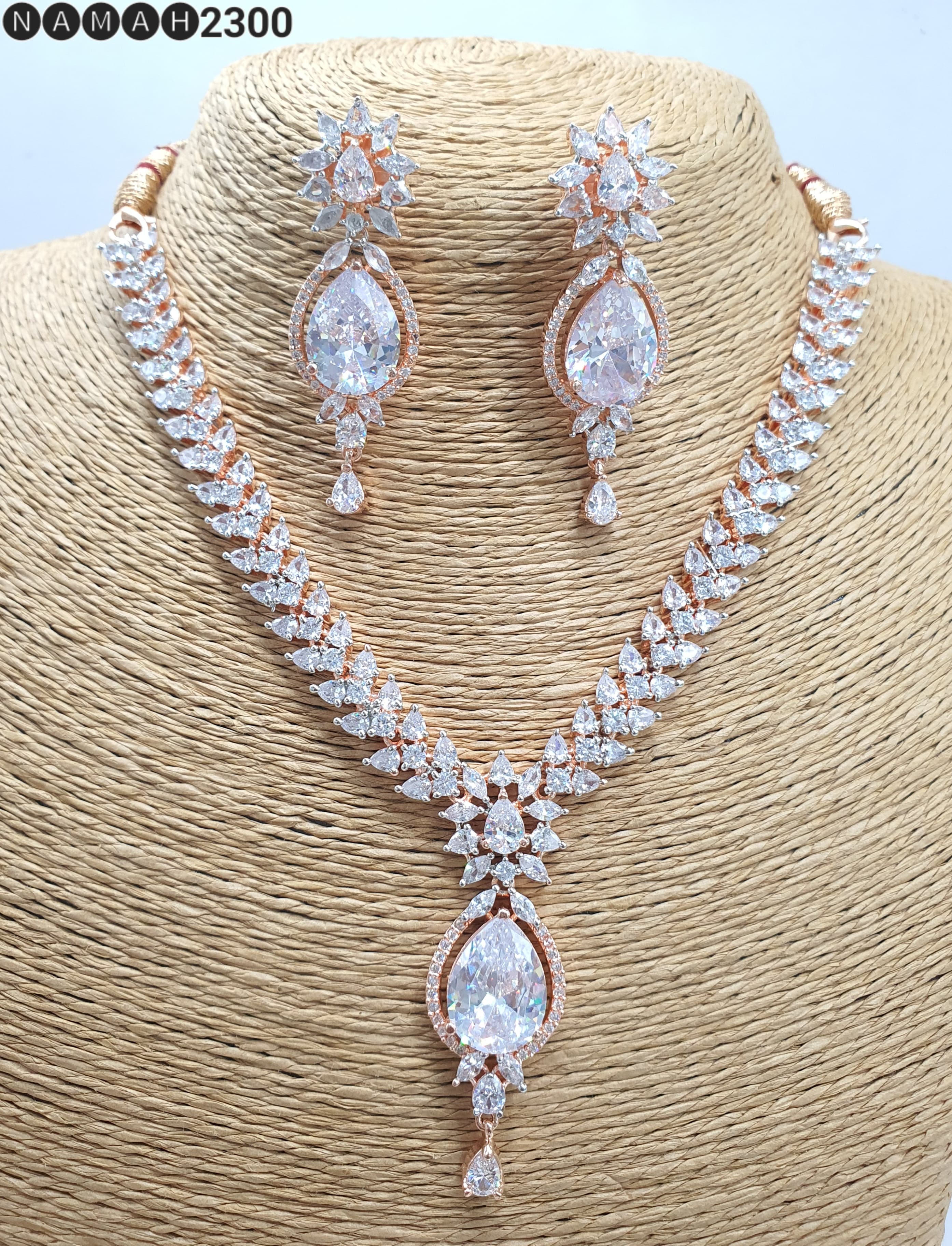Necklace Set