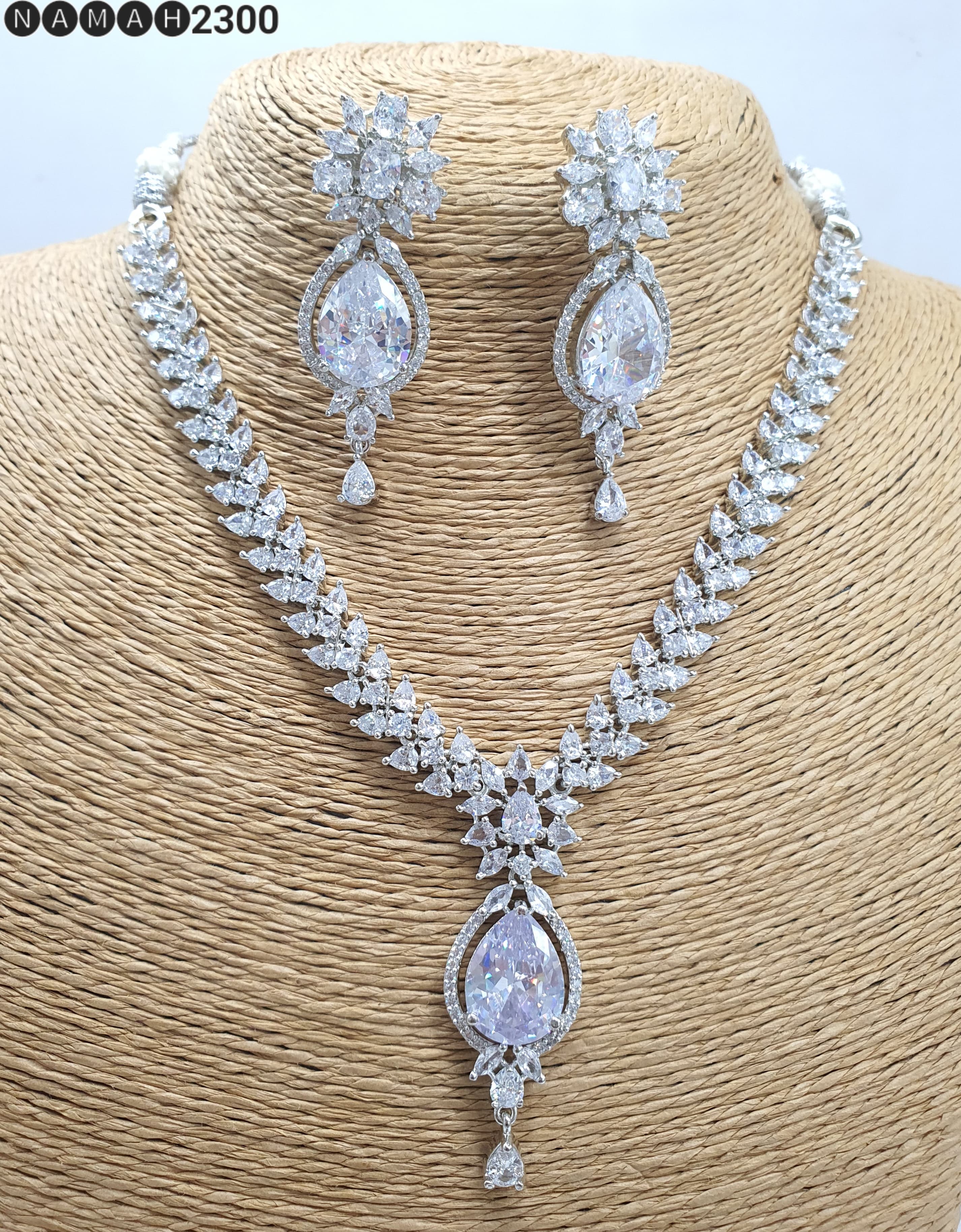 Necklace Set