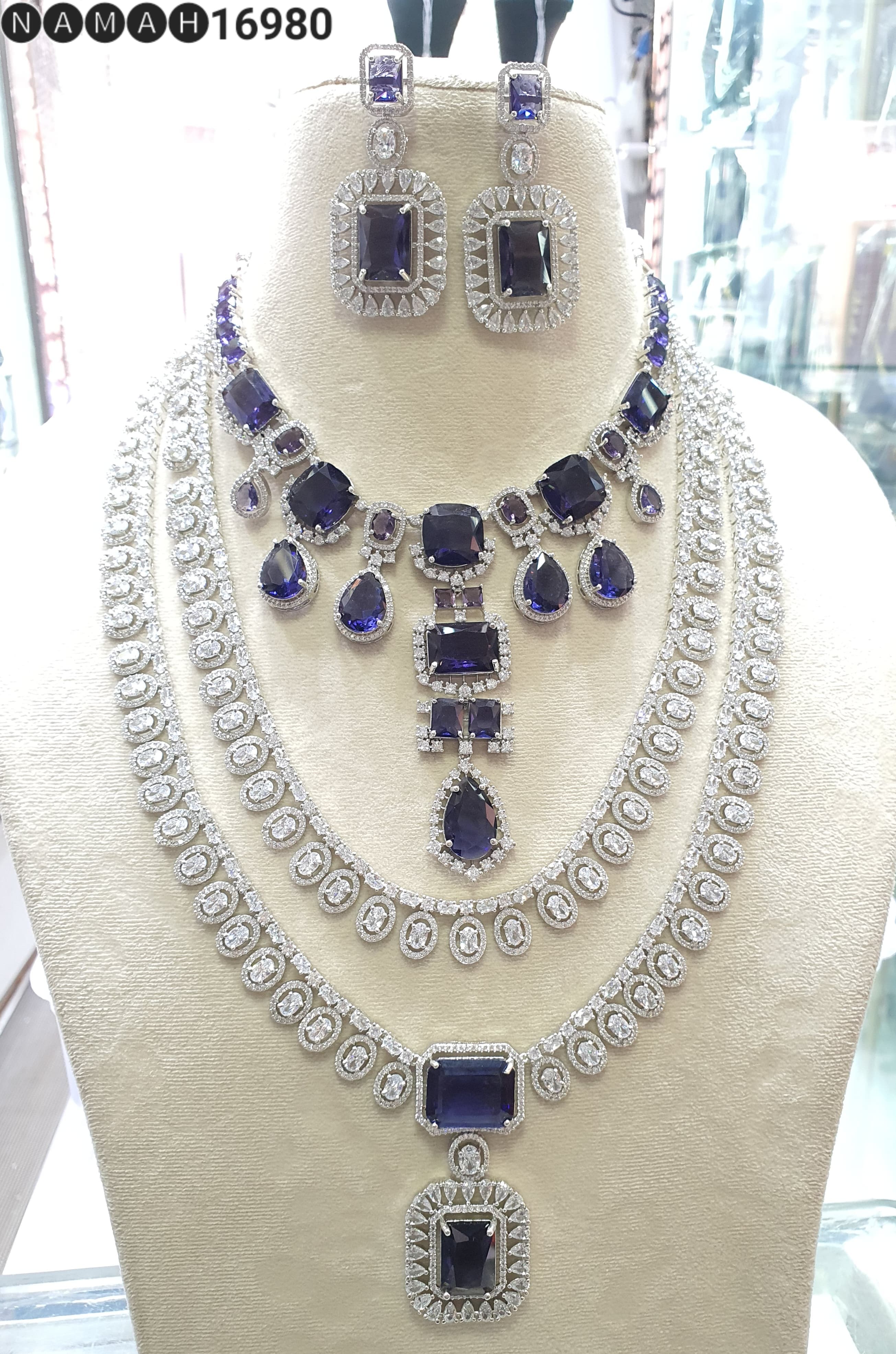 Necklace Set
