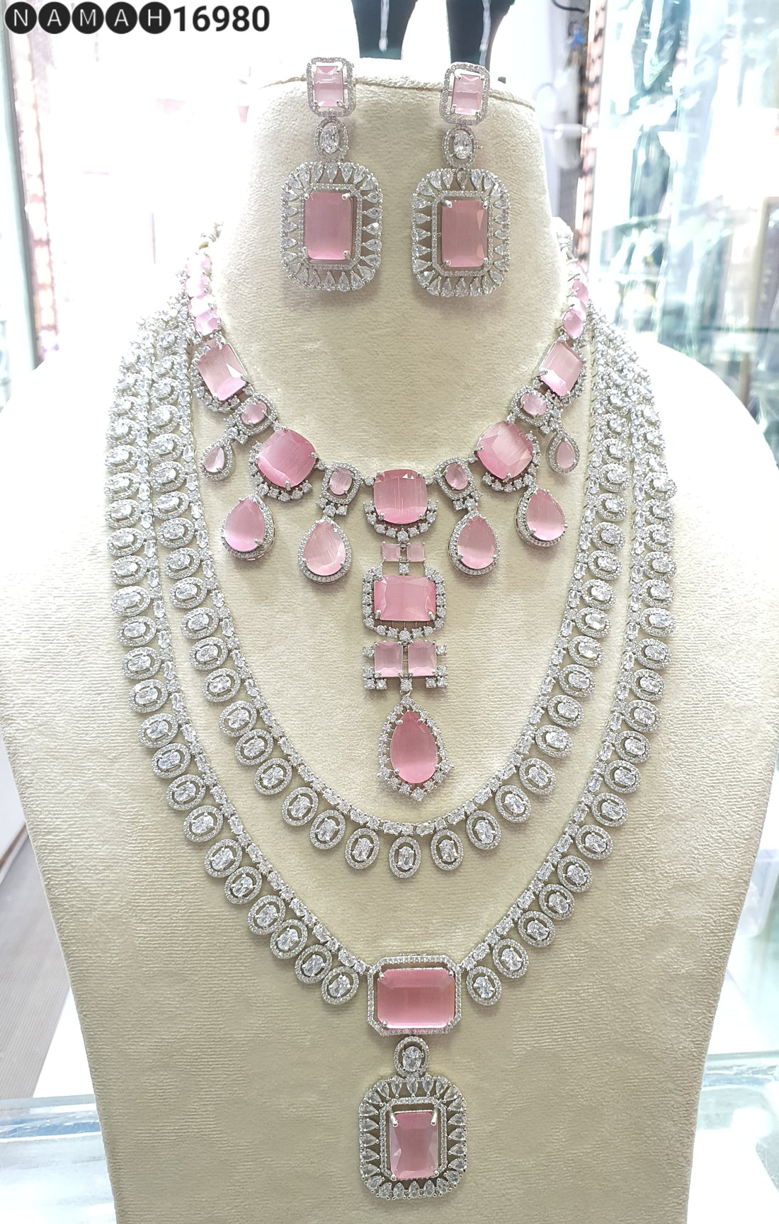 Necklace Set