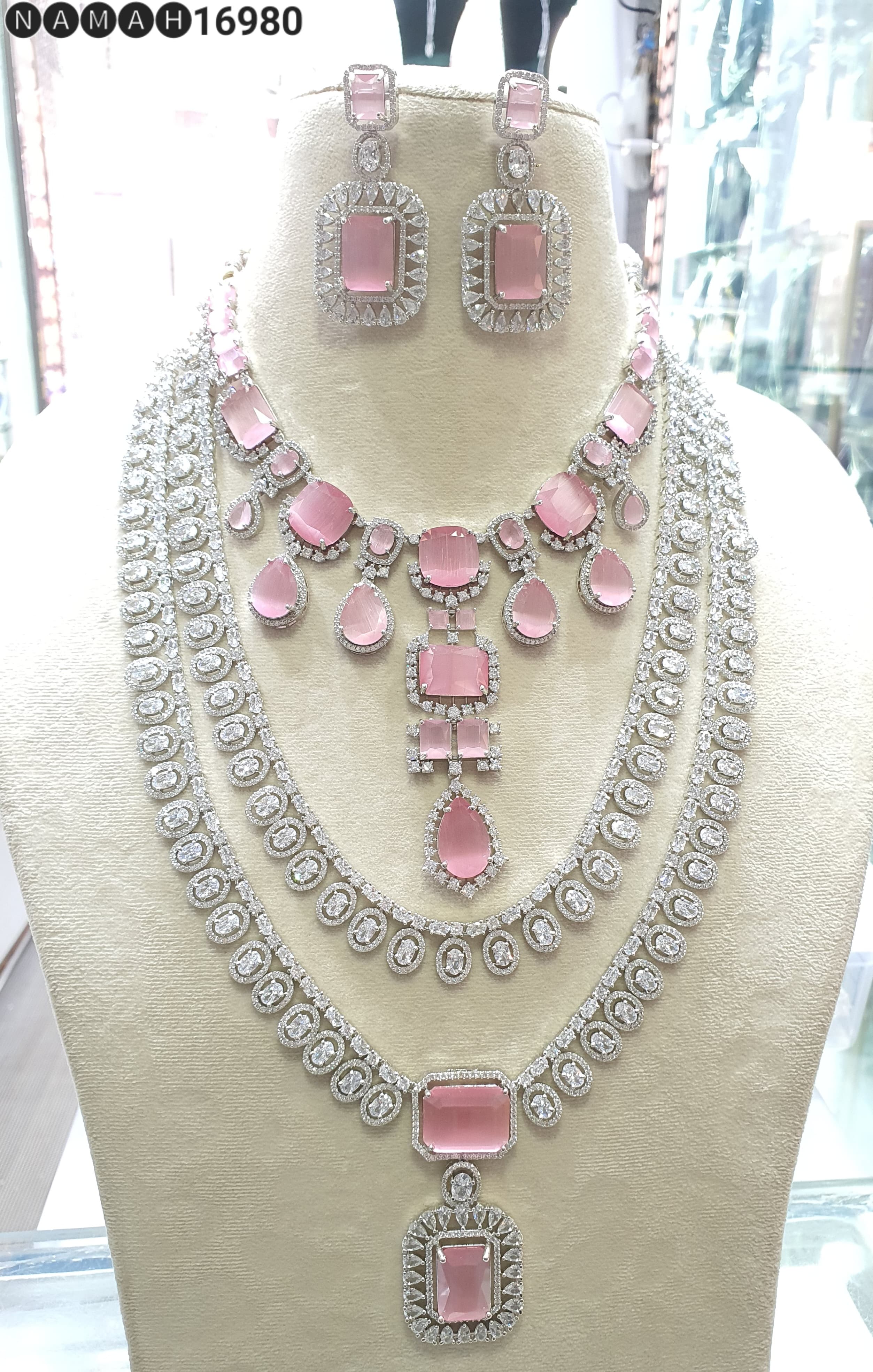 Necklace Set