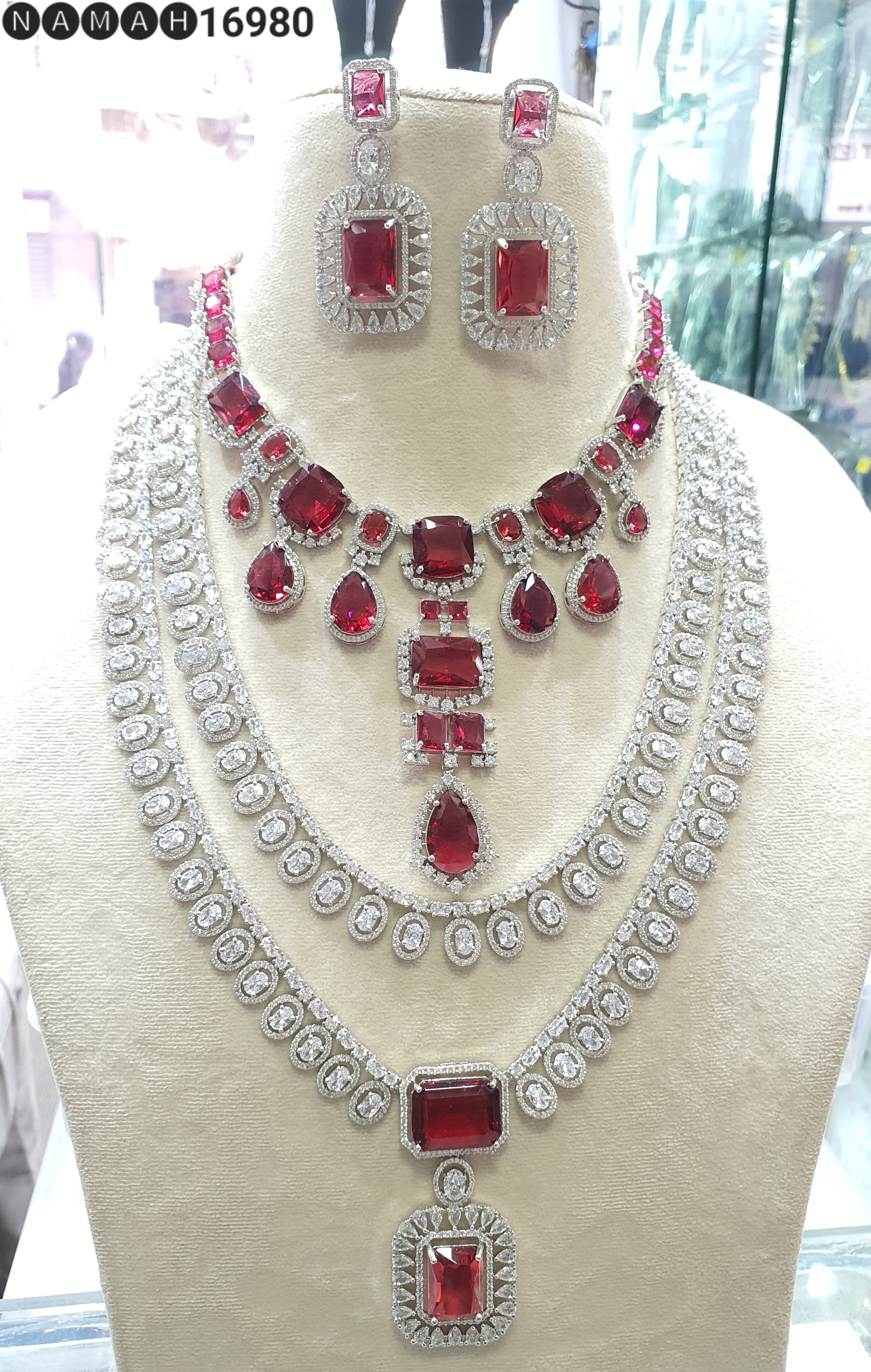 Necklace Set