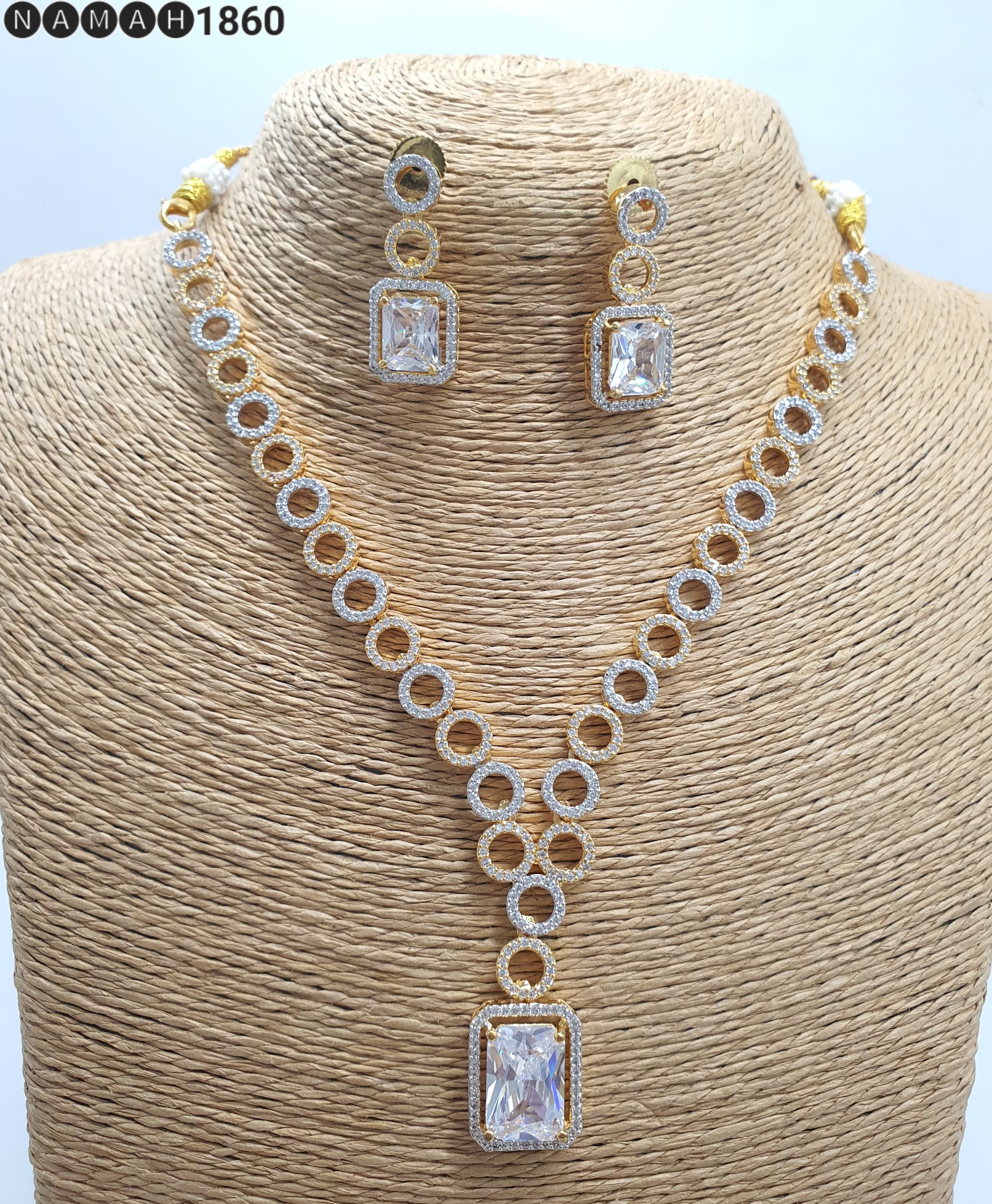 Necklace Set
