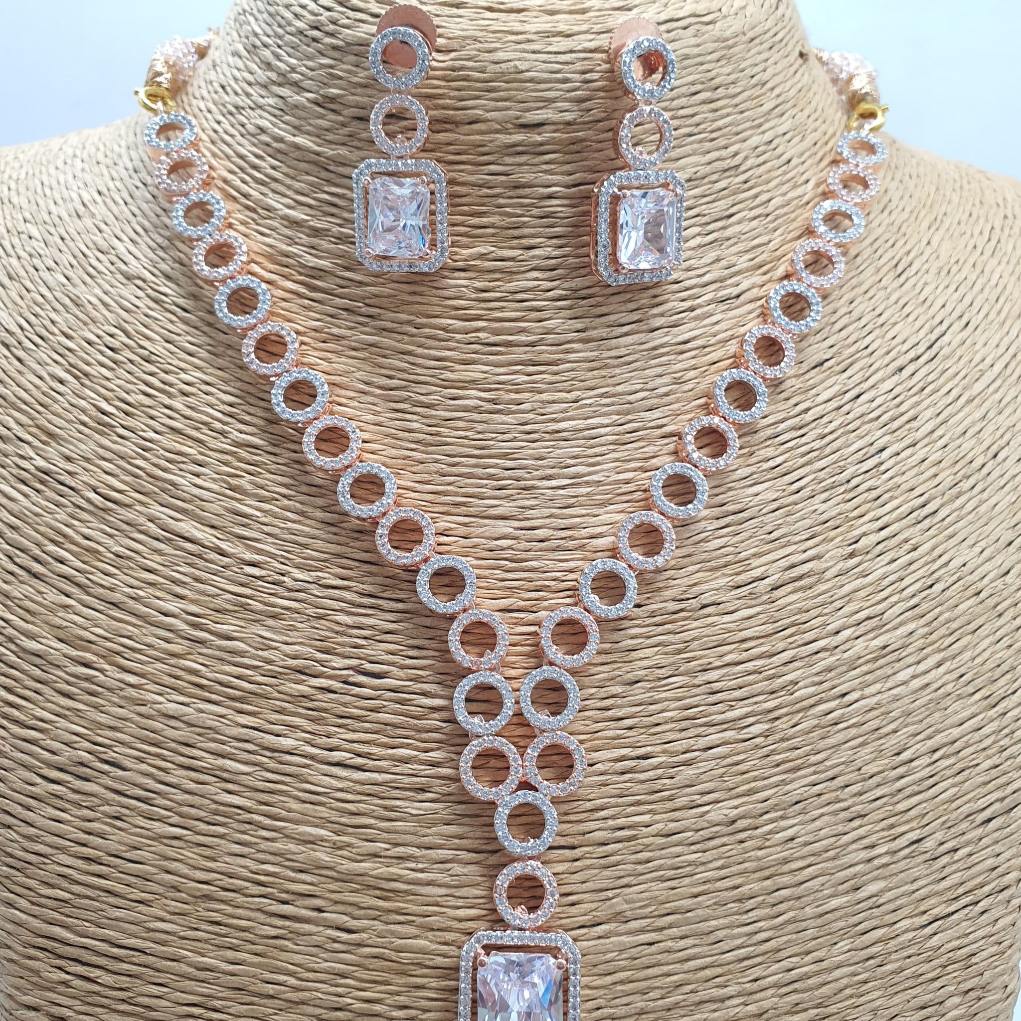 Necklace Set