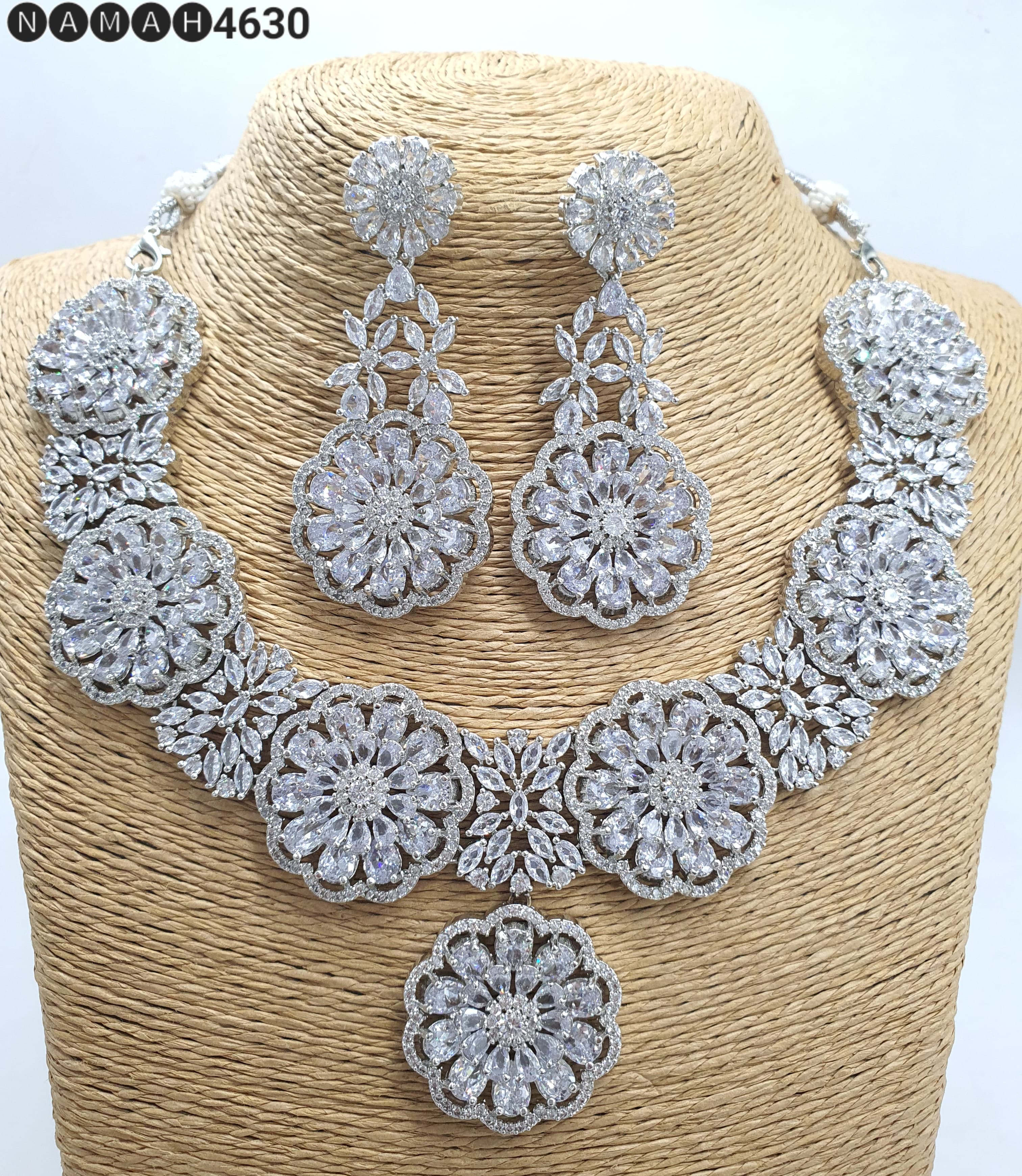 Necklace Set