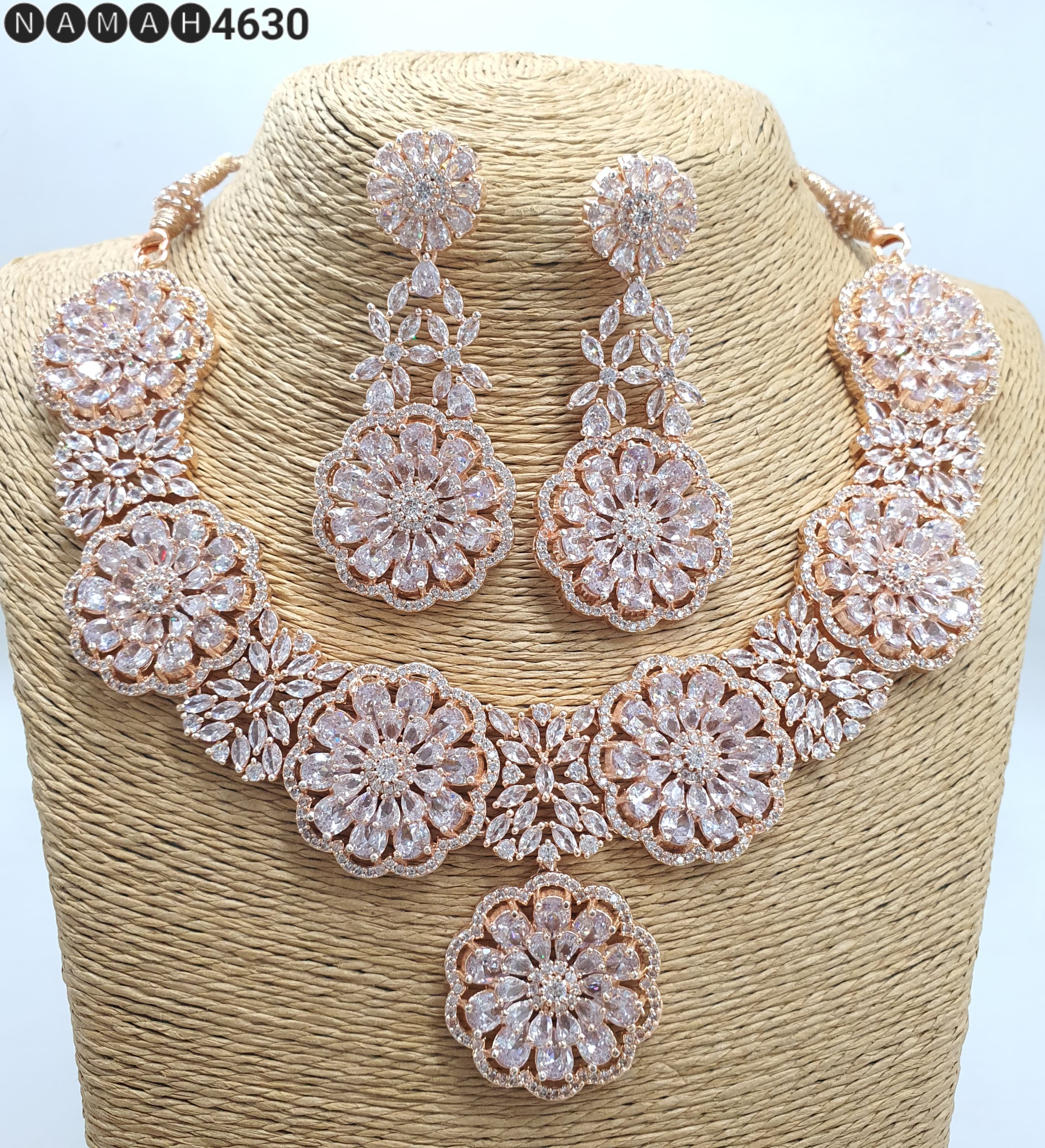 Necklace Set