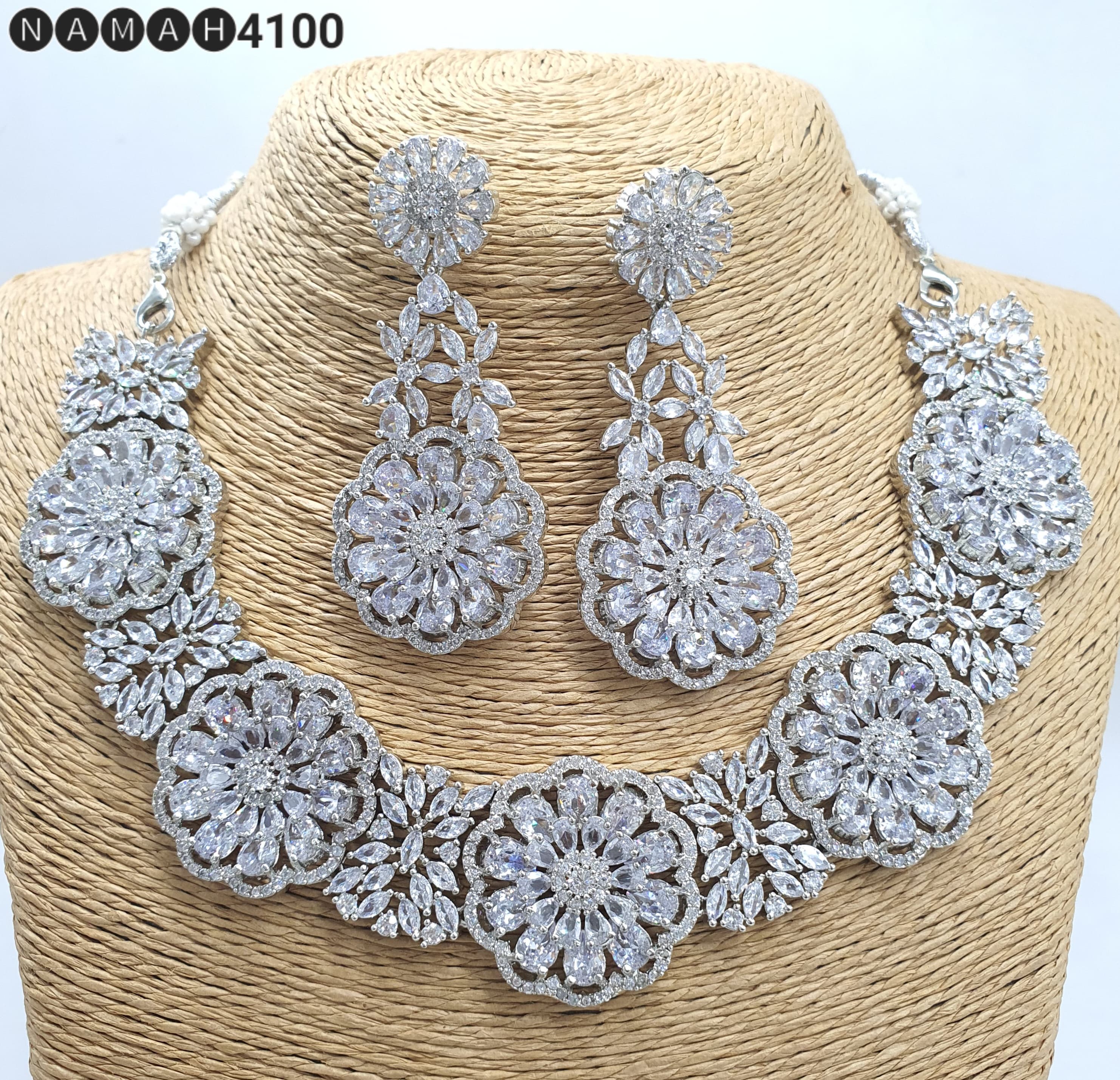 Necklace Set