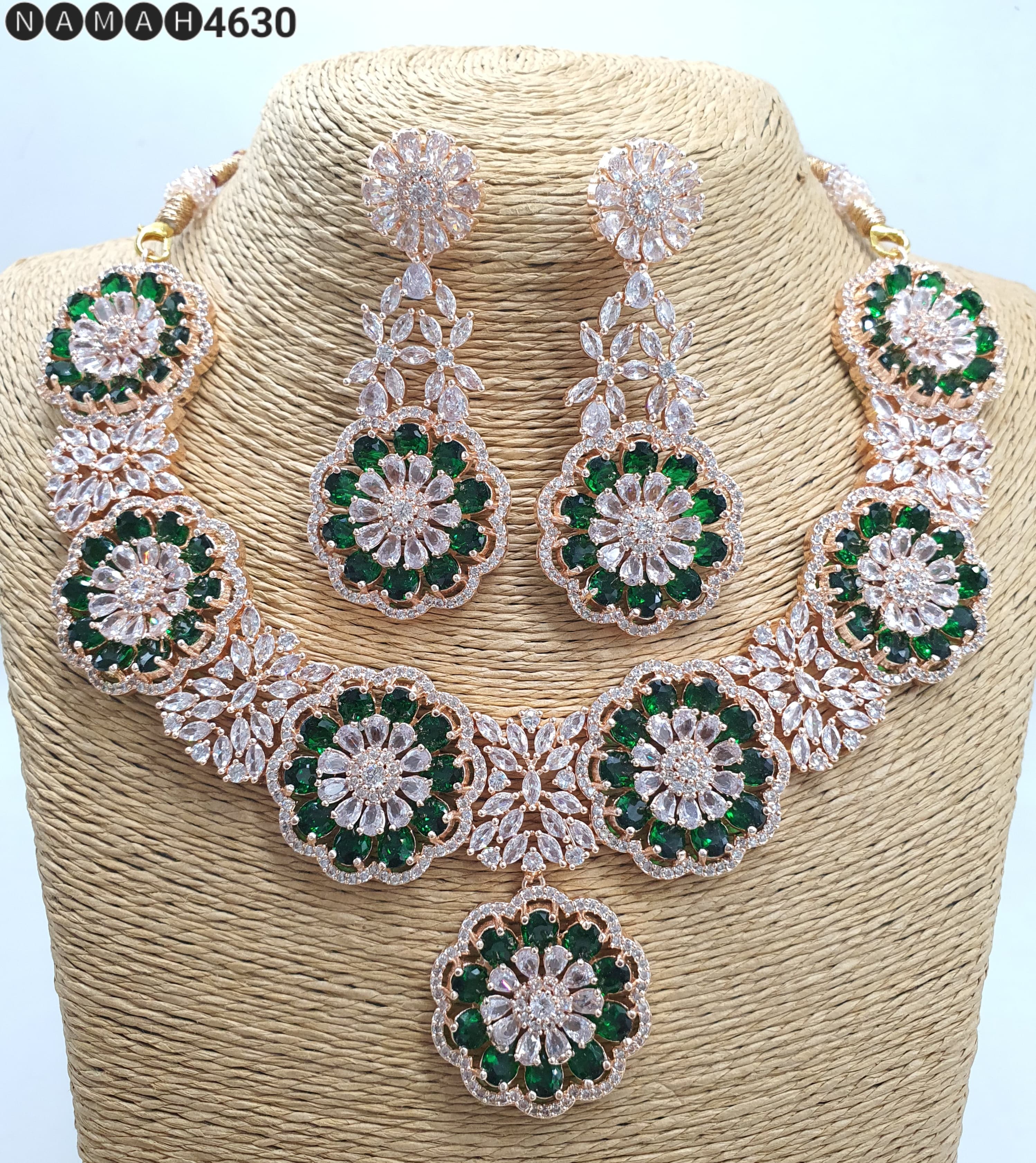Necklace Set