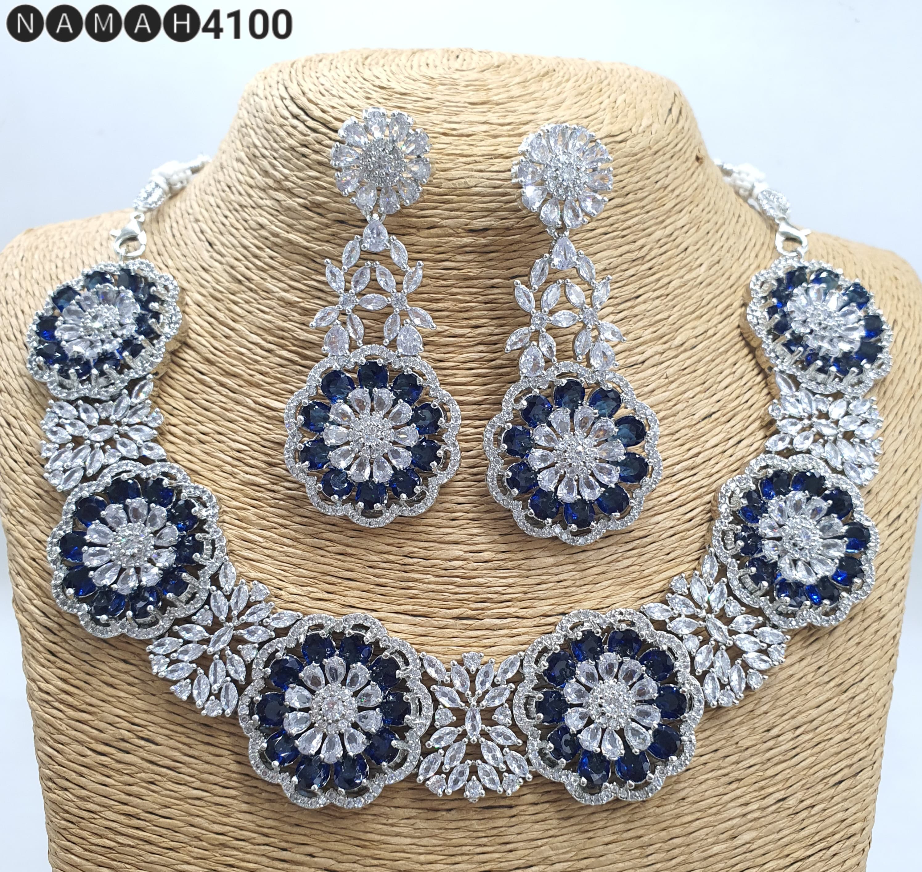 Necklace Set