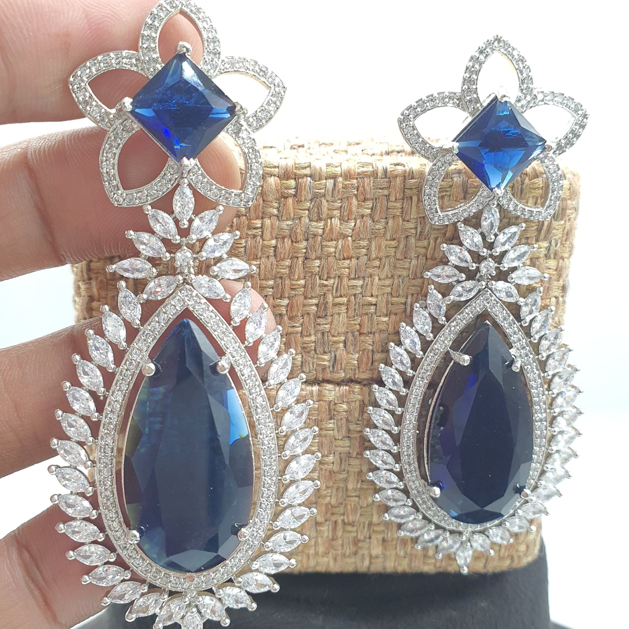 Earrings Set