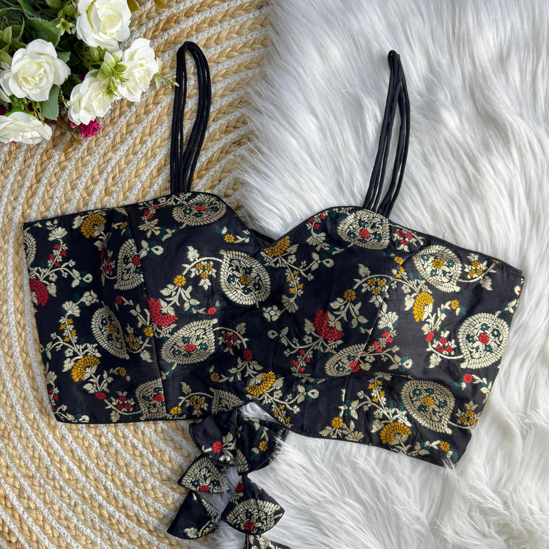 Sleevless Blouse