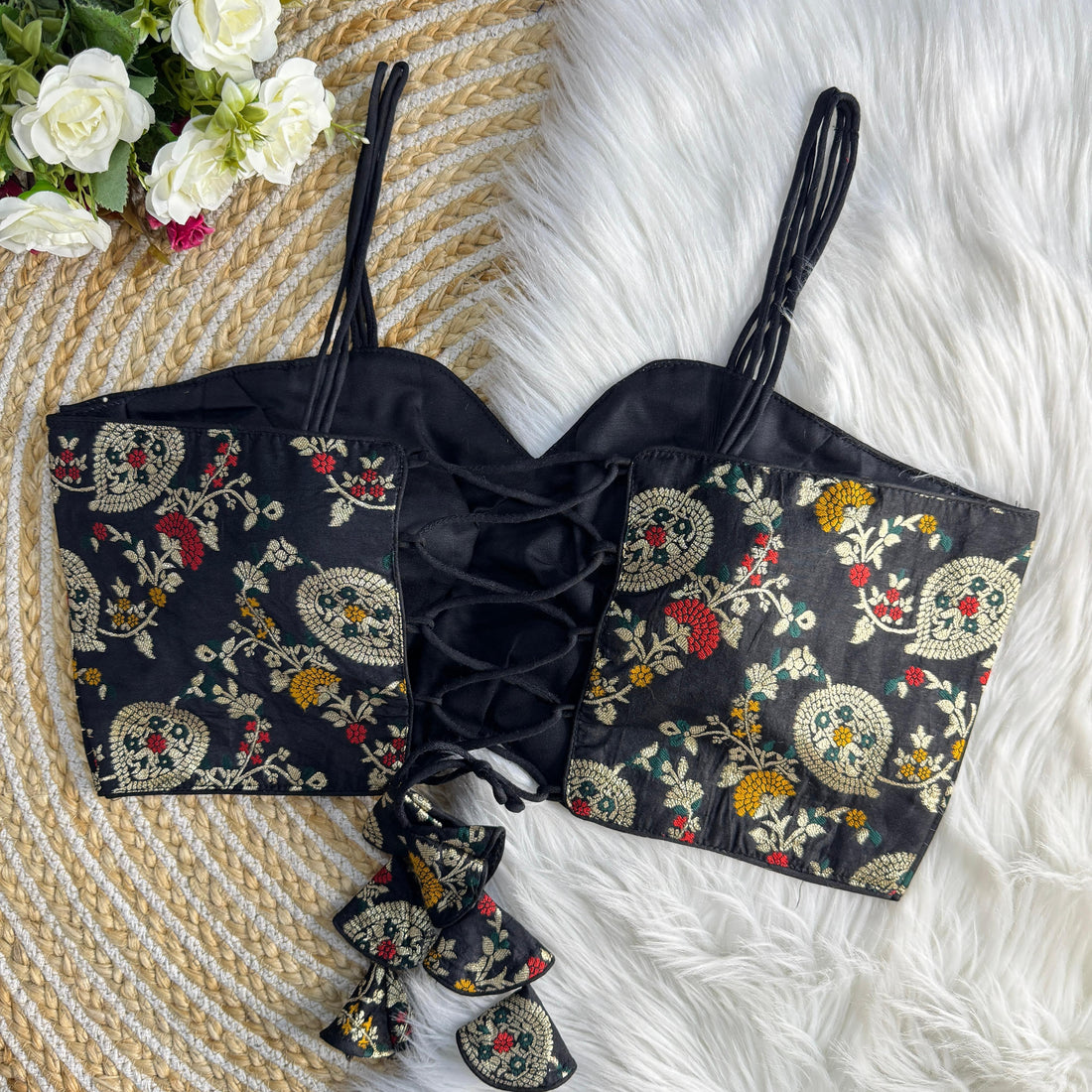 Sleevless Blouse