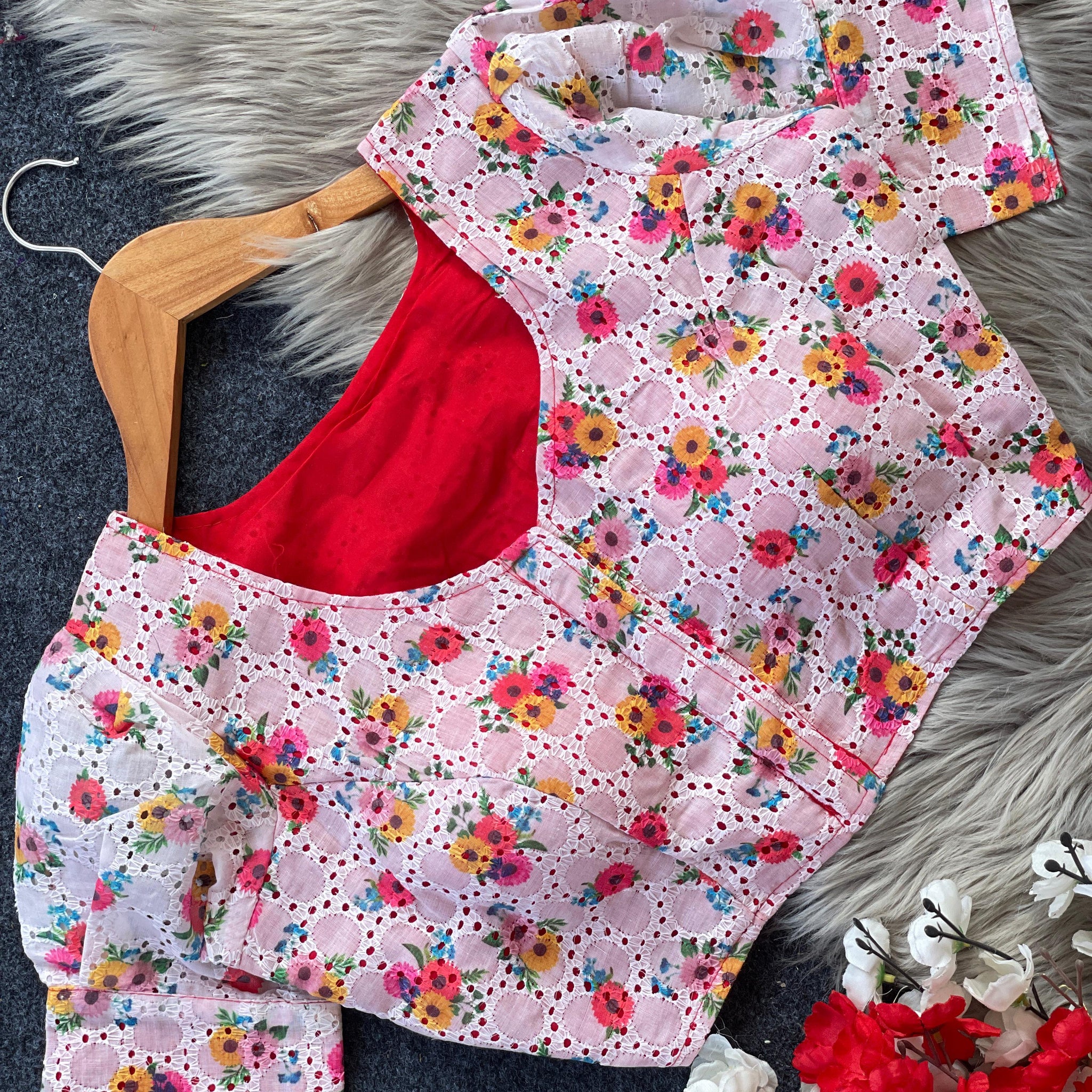Hakoba Blouse