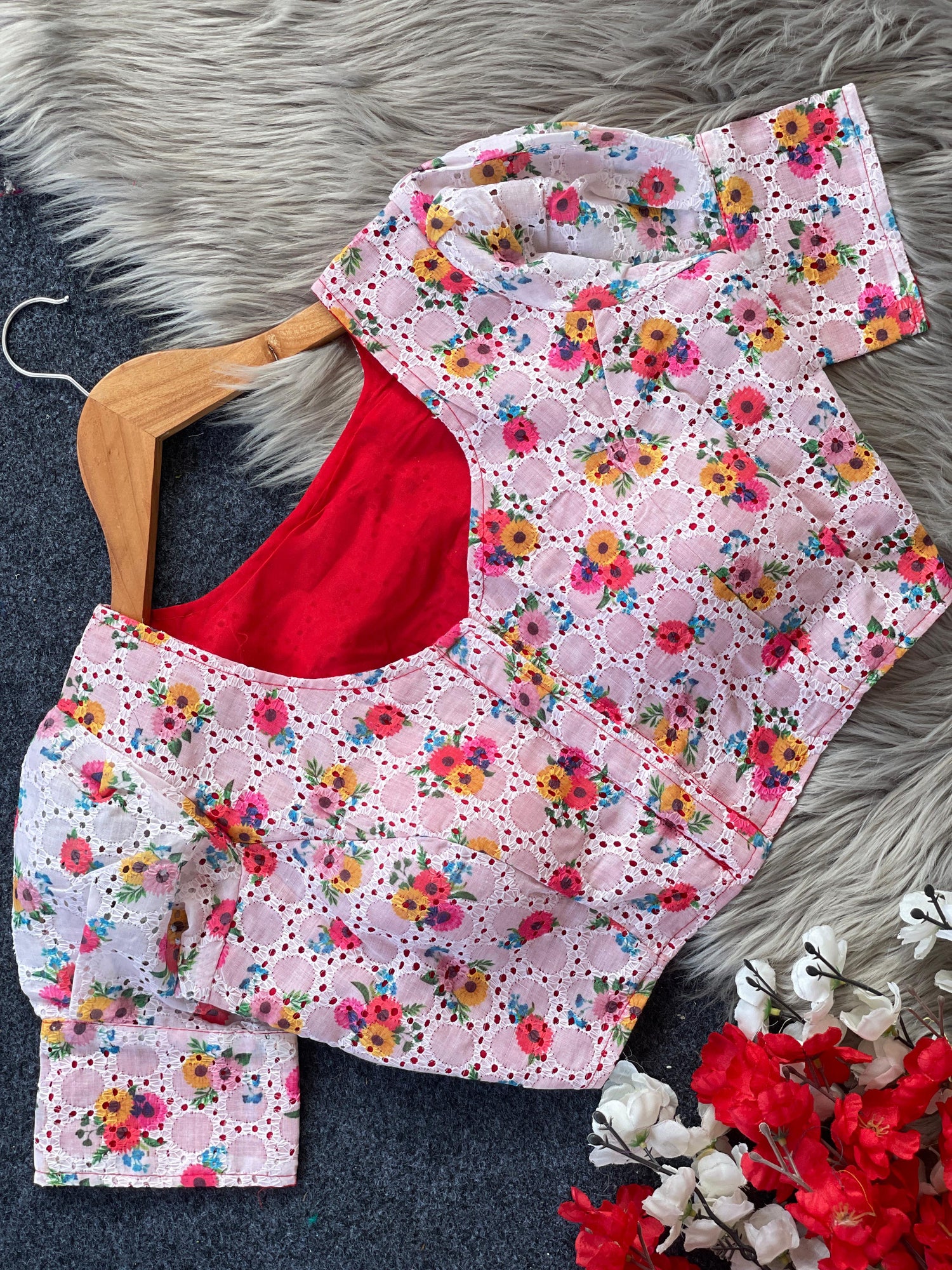 Hakoba Blouse