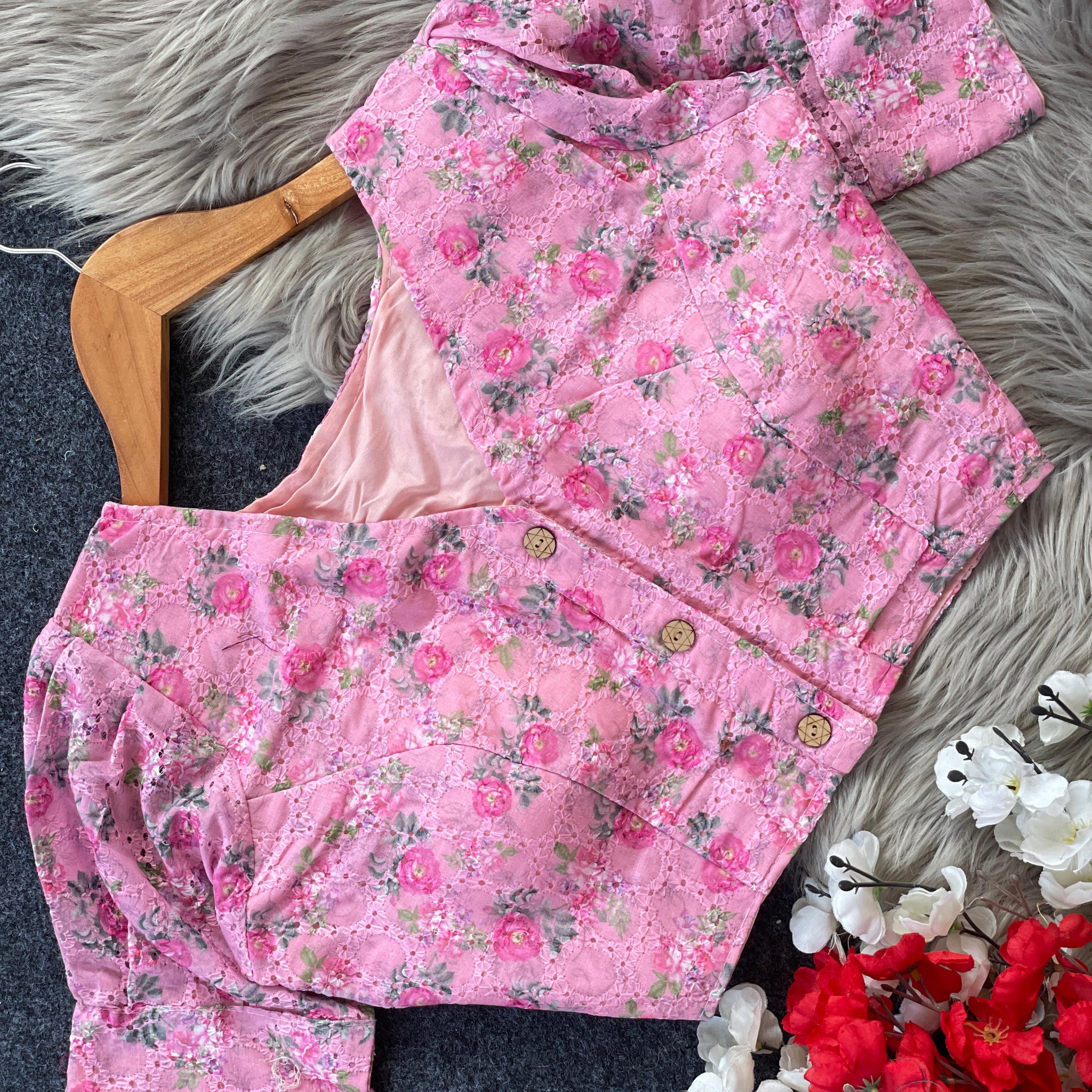 Hakoba Blouse