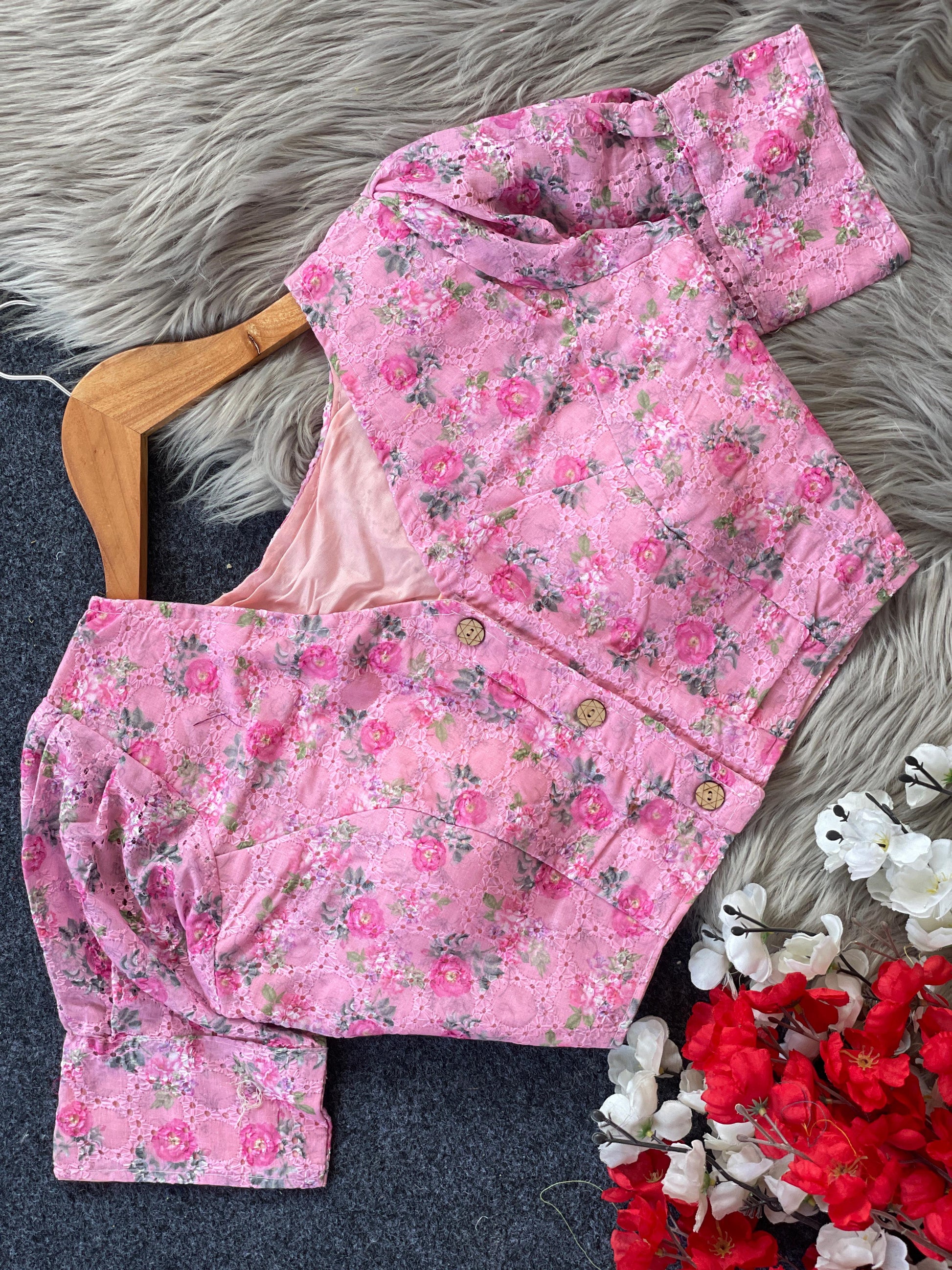 Hakoba Blouse