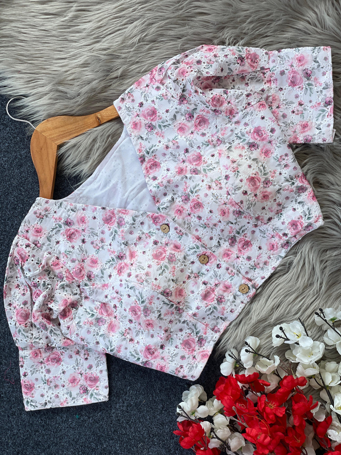 Hakoba Blouse