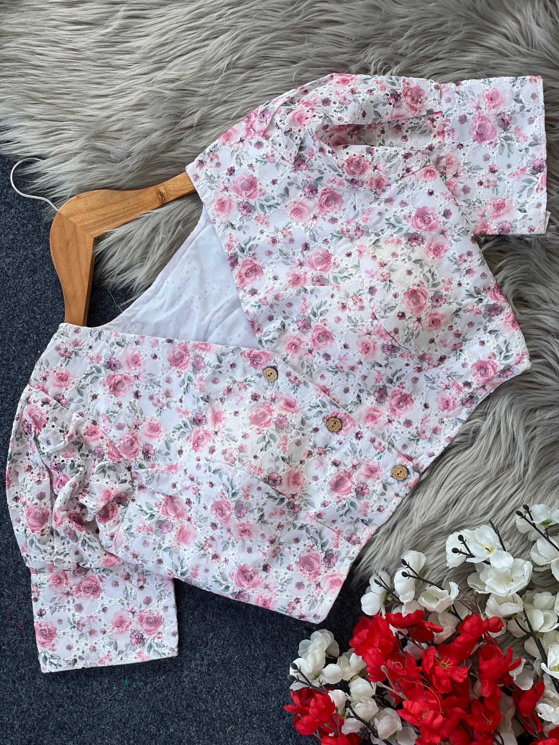 Hakoba Blouse