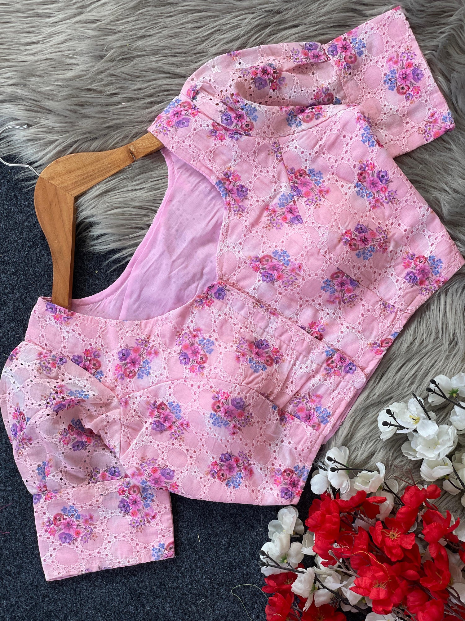 Hakoba Blouse