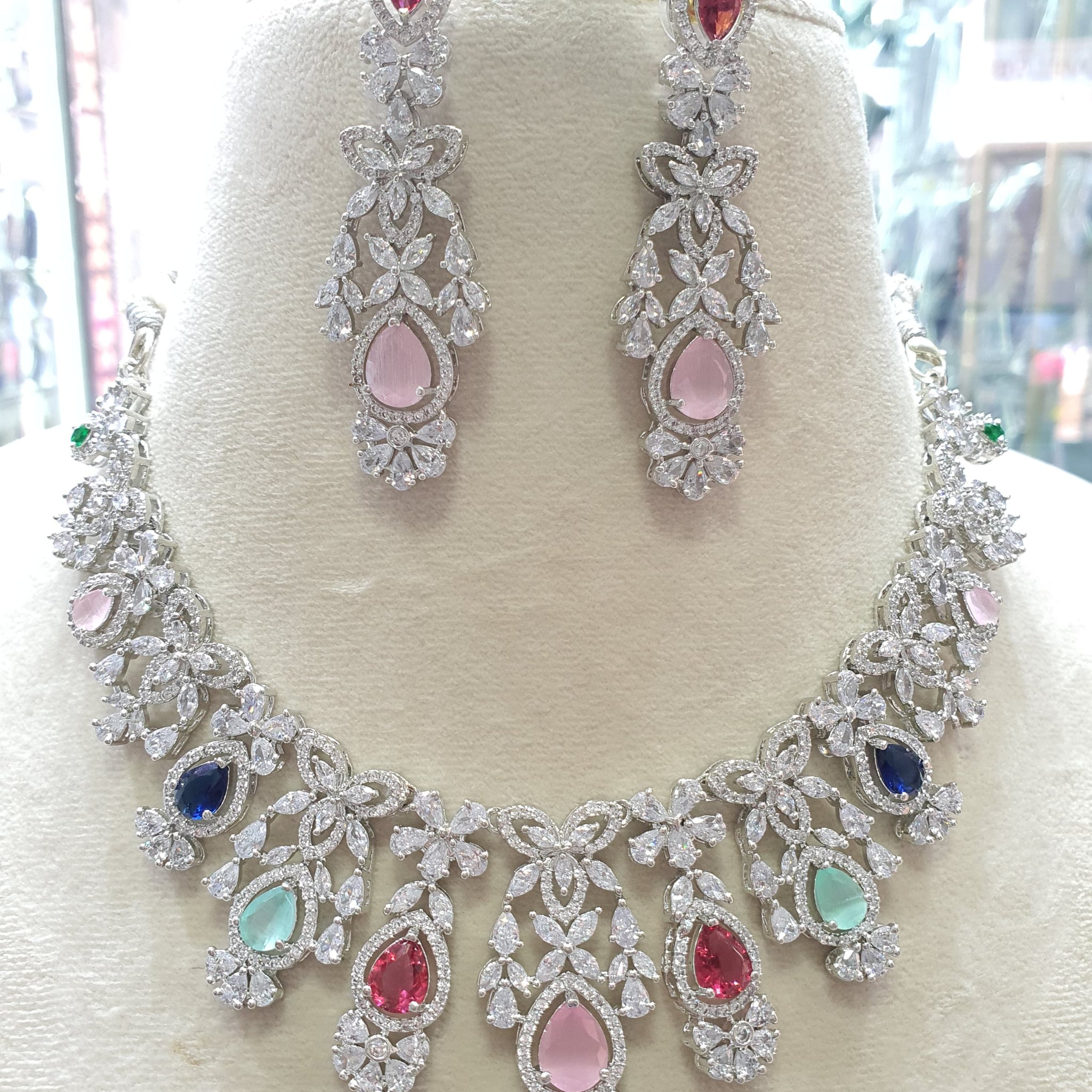 Necklace Set