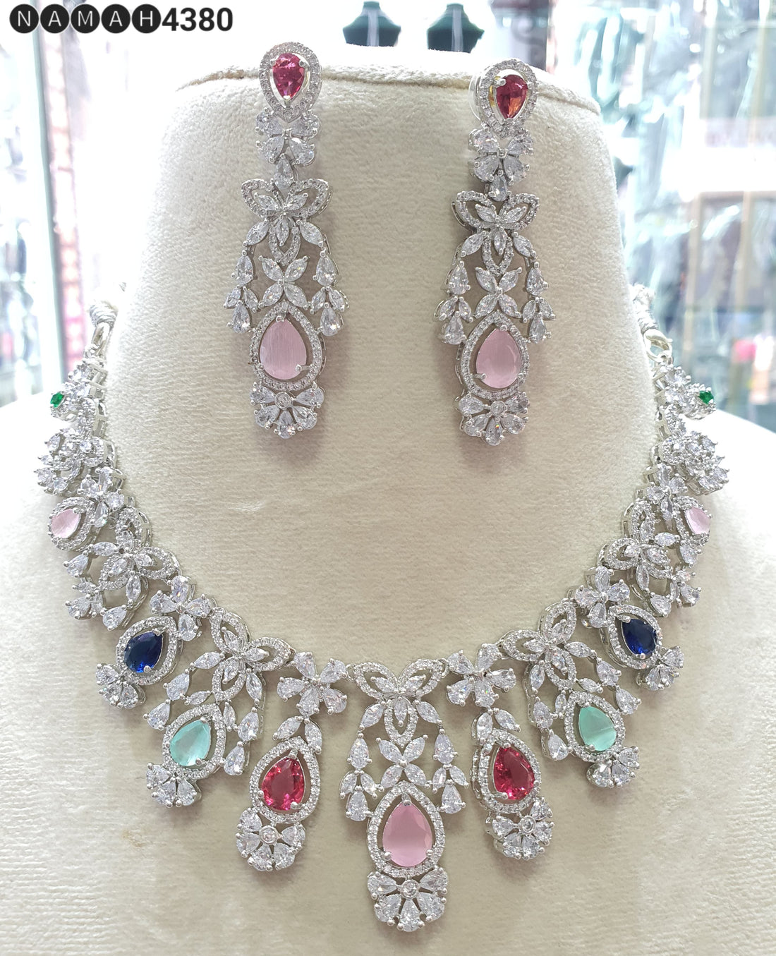 Necklace Set
