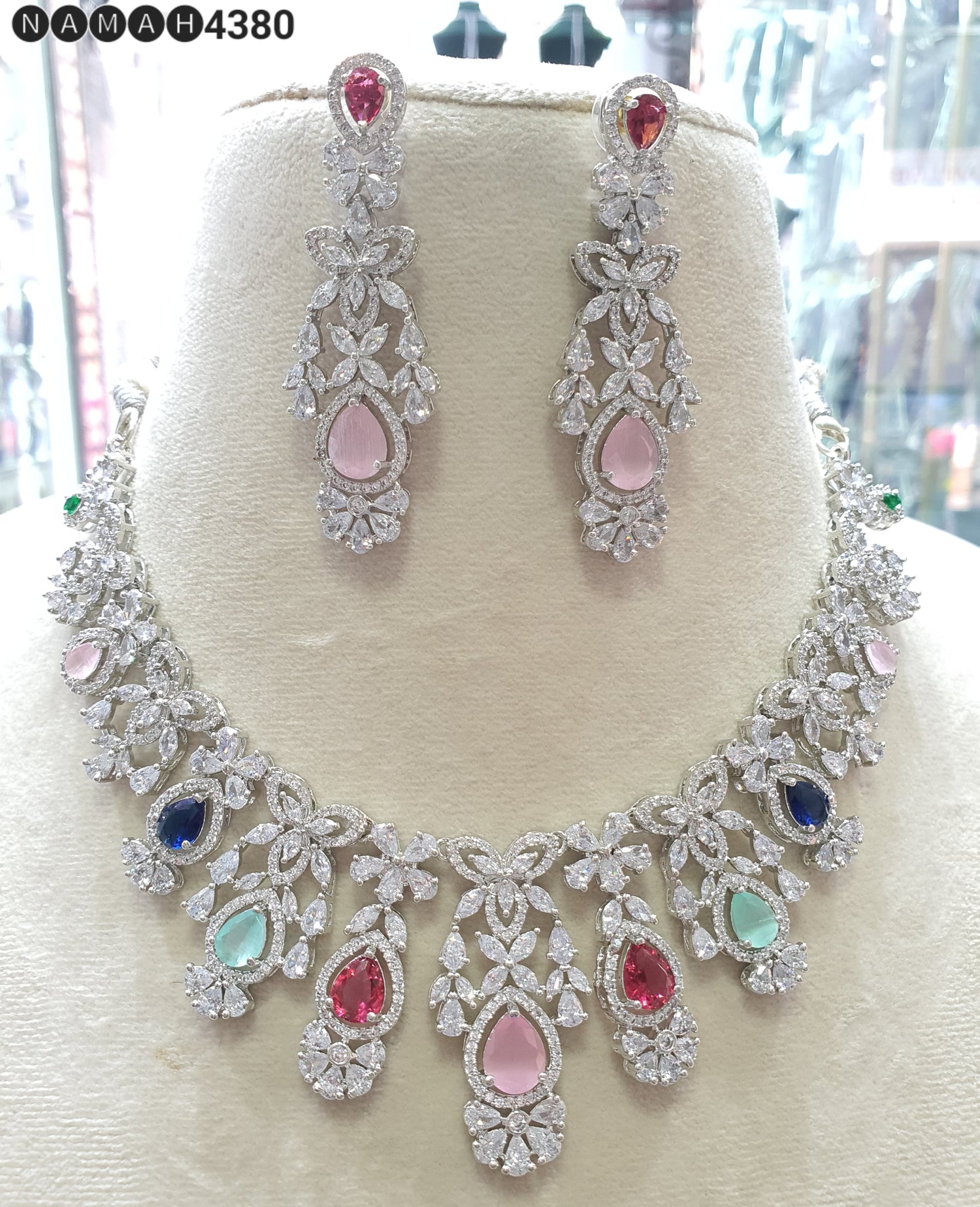 Necklace Set