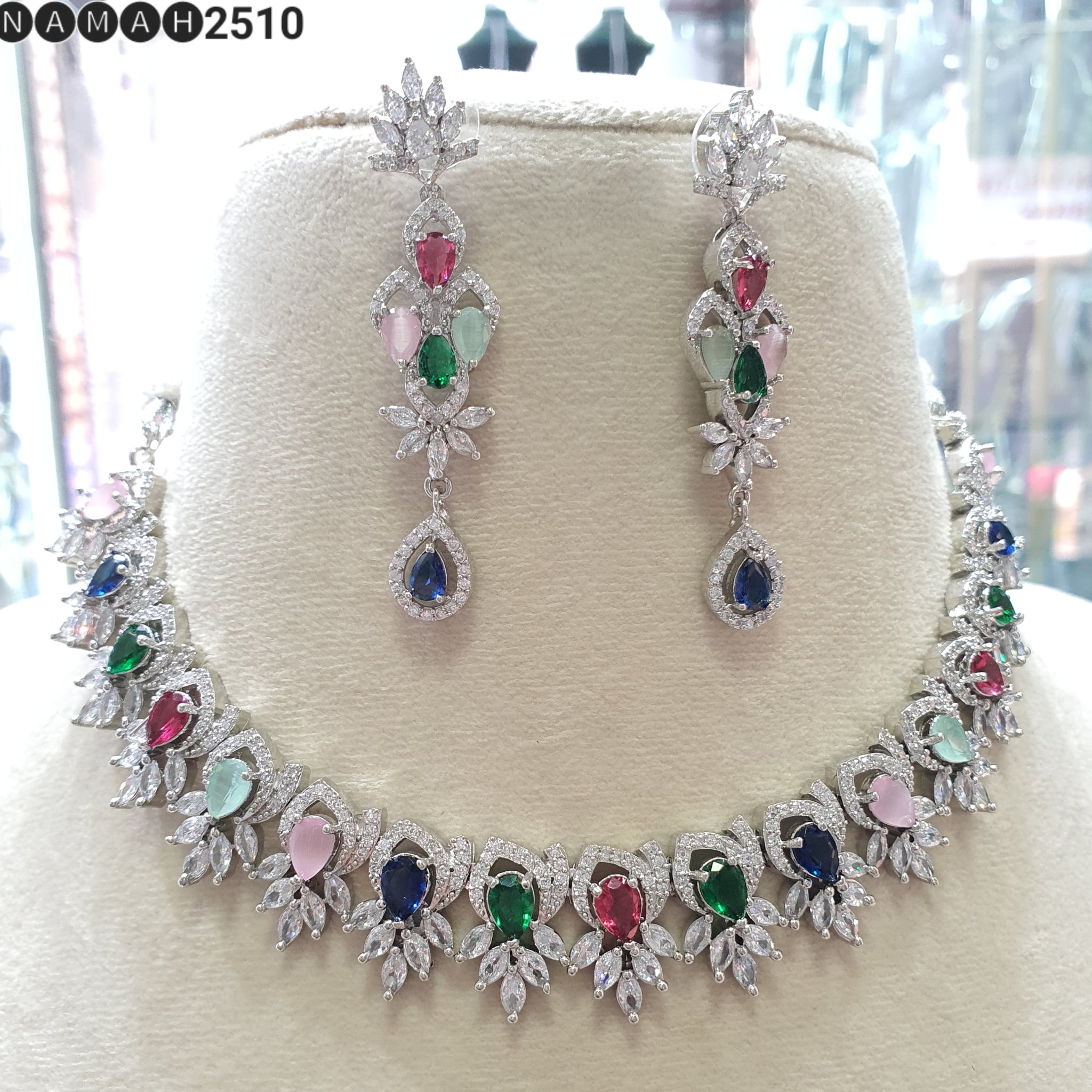 Necklace Set
