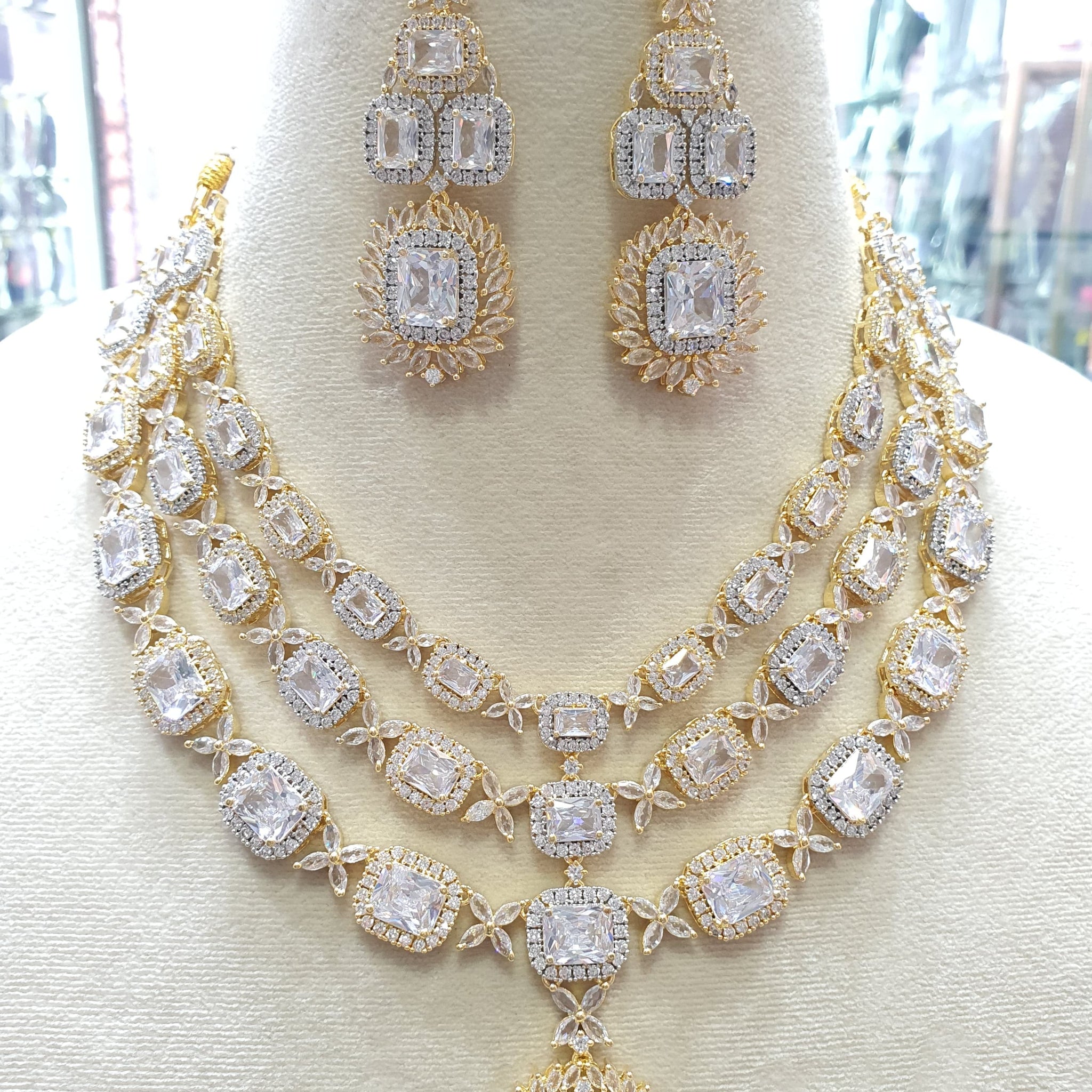 Necklace Set