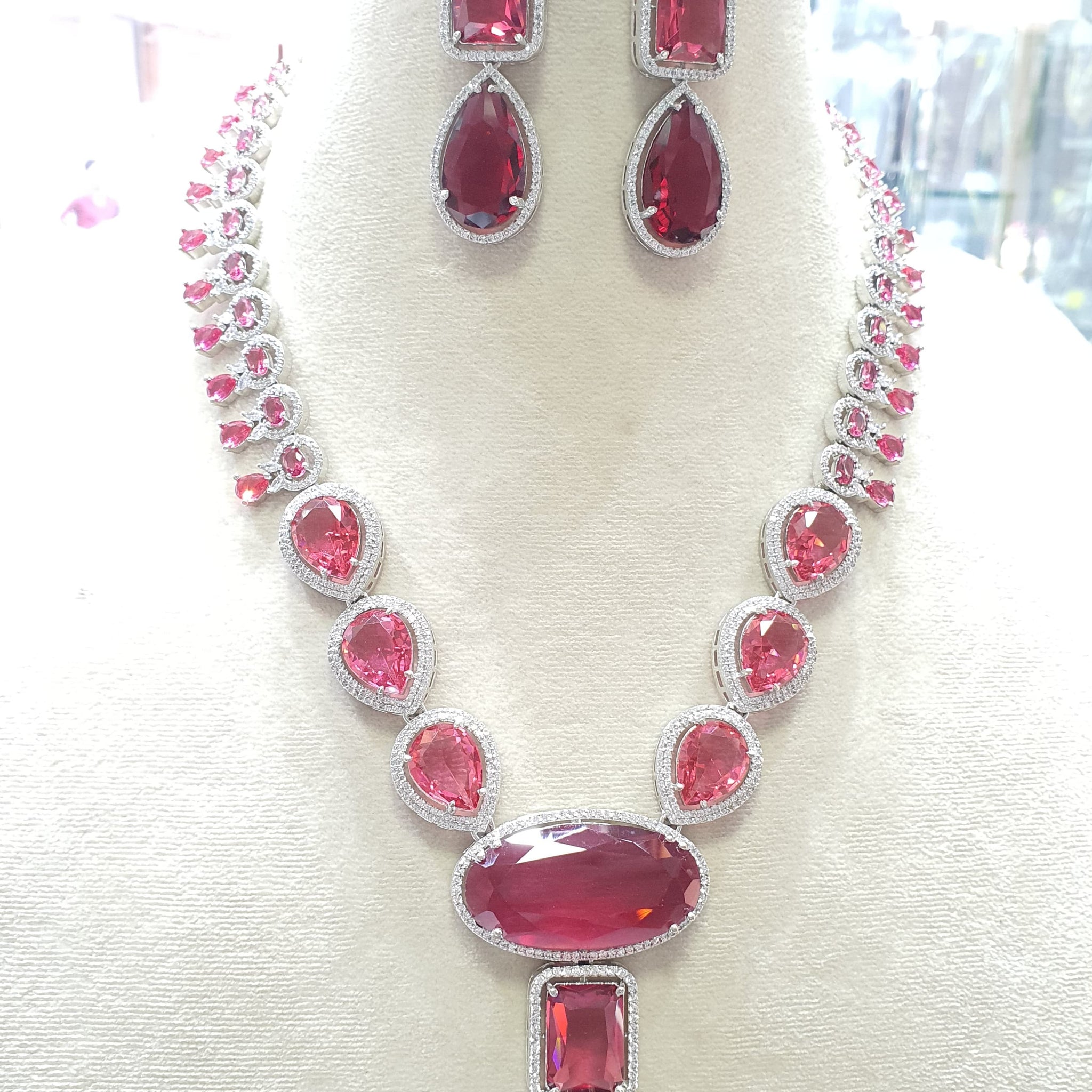 Necklace Set