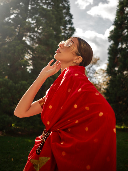 Maroon &amp; Gold Kanchipuram Silk Saree with Intricate Zari Border