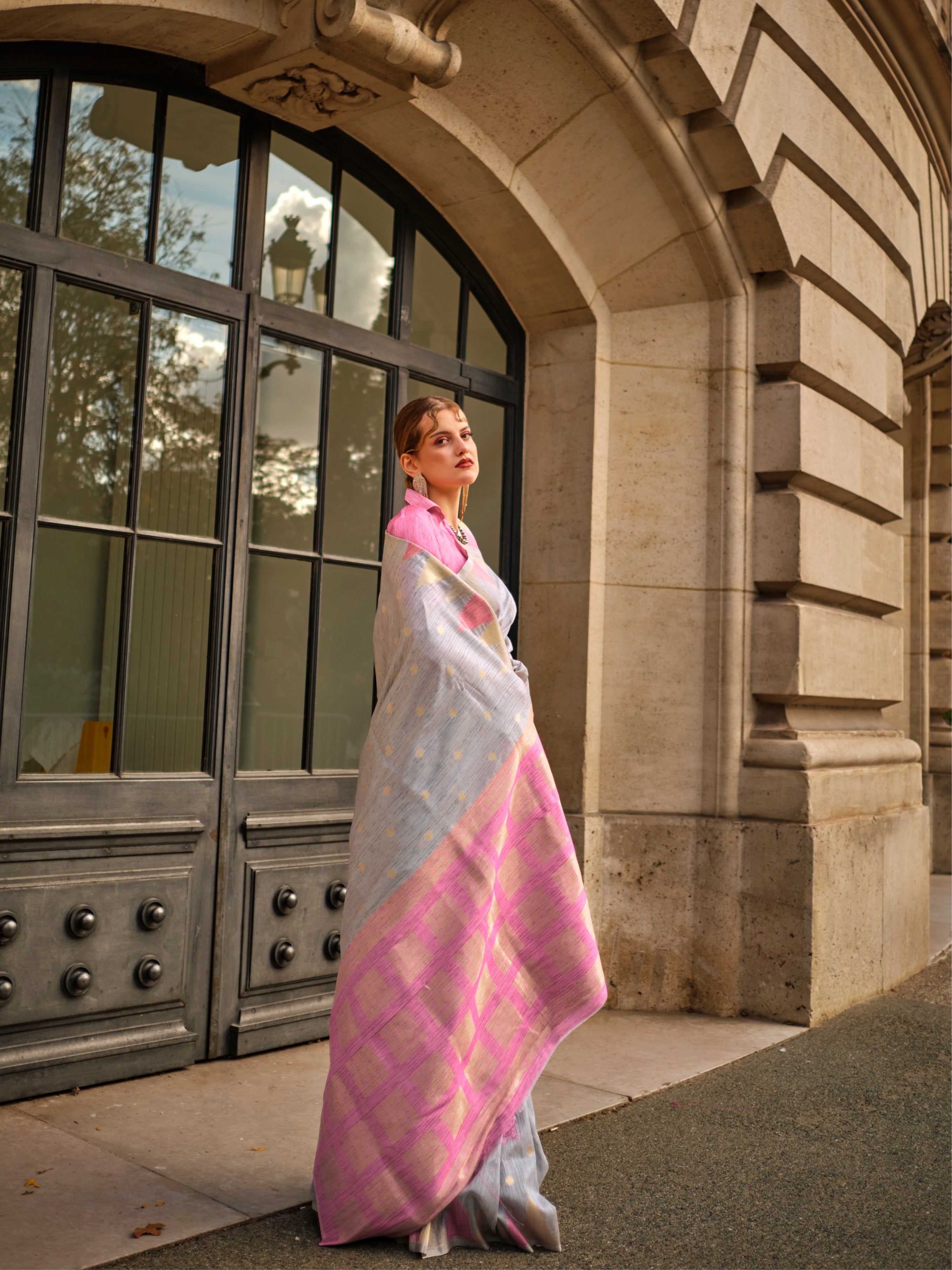 Silver &amp; Pink Kanchipuram Silk Saree with Gold Zari Weaving