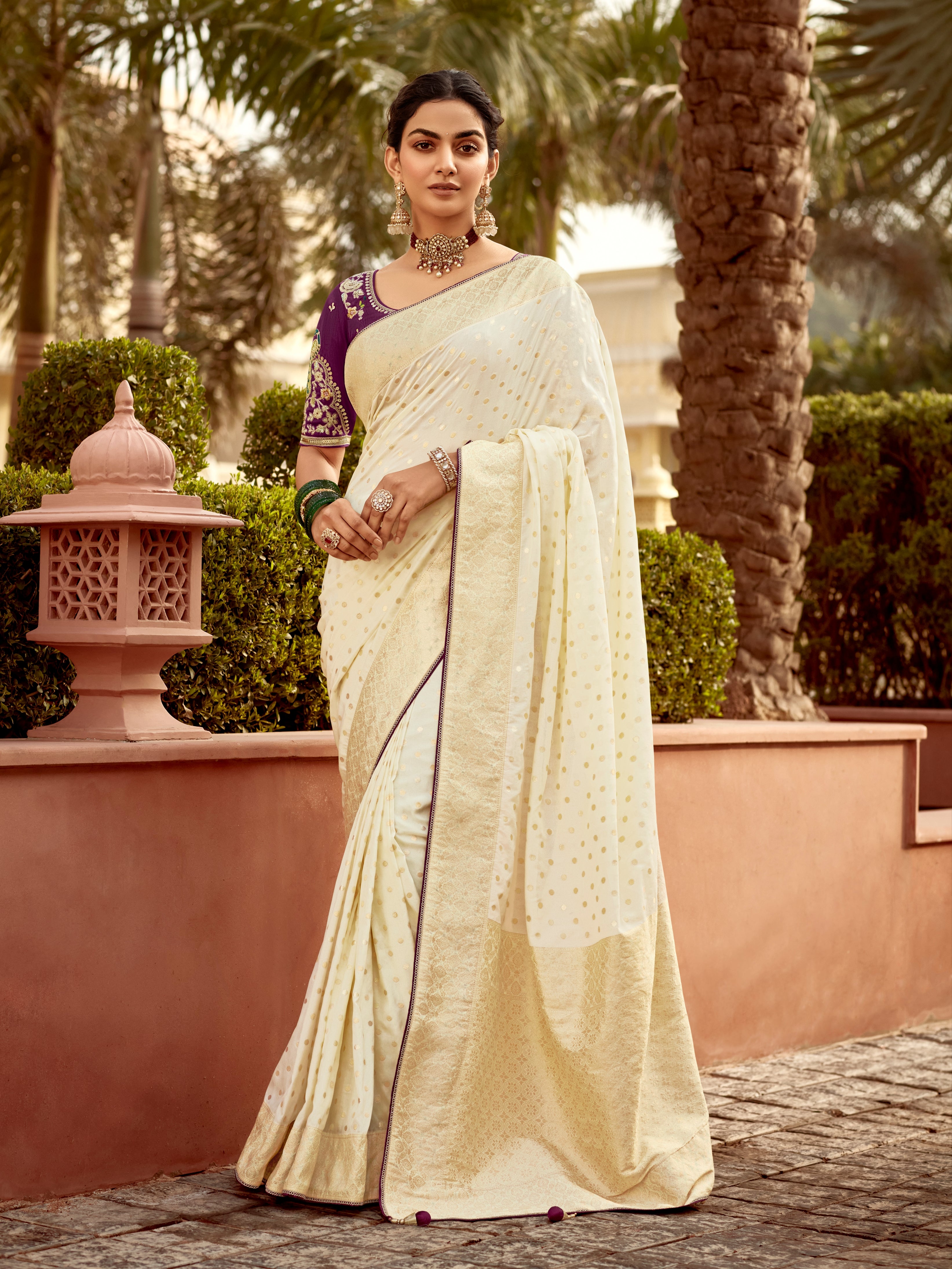 Off-White Designer Dola Silk Wedding Saree with Zari Weaving