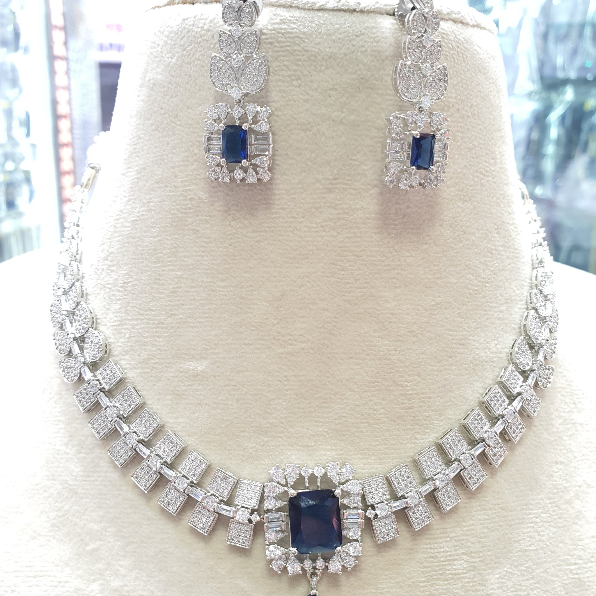Necklace Set